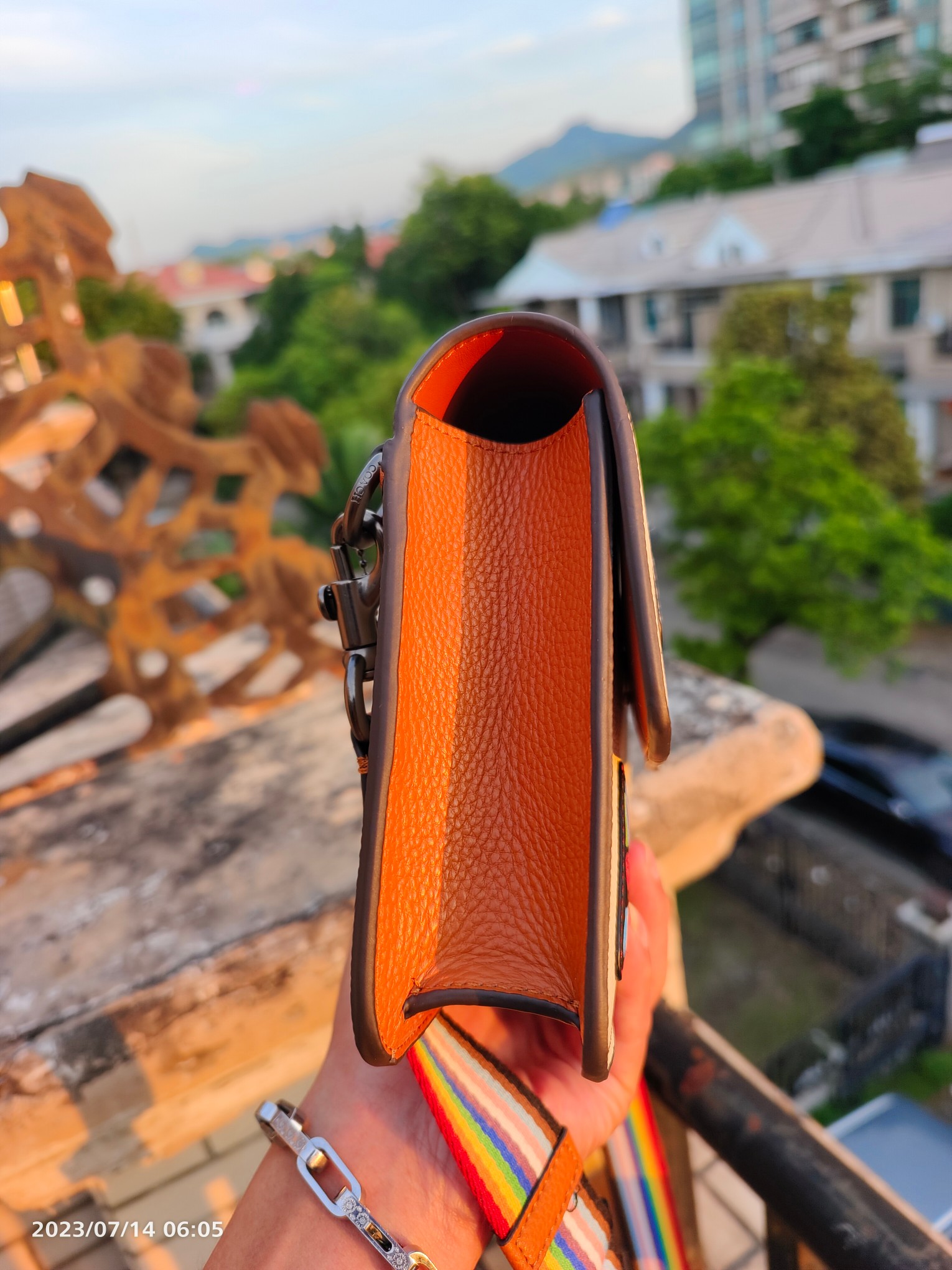 Coach 7月新款cj515Coach蔻驰限量微章 包翻盖邮差包Turner单肩斜挎包 荔枝纹牛皮
