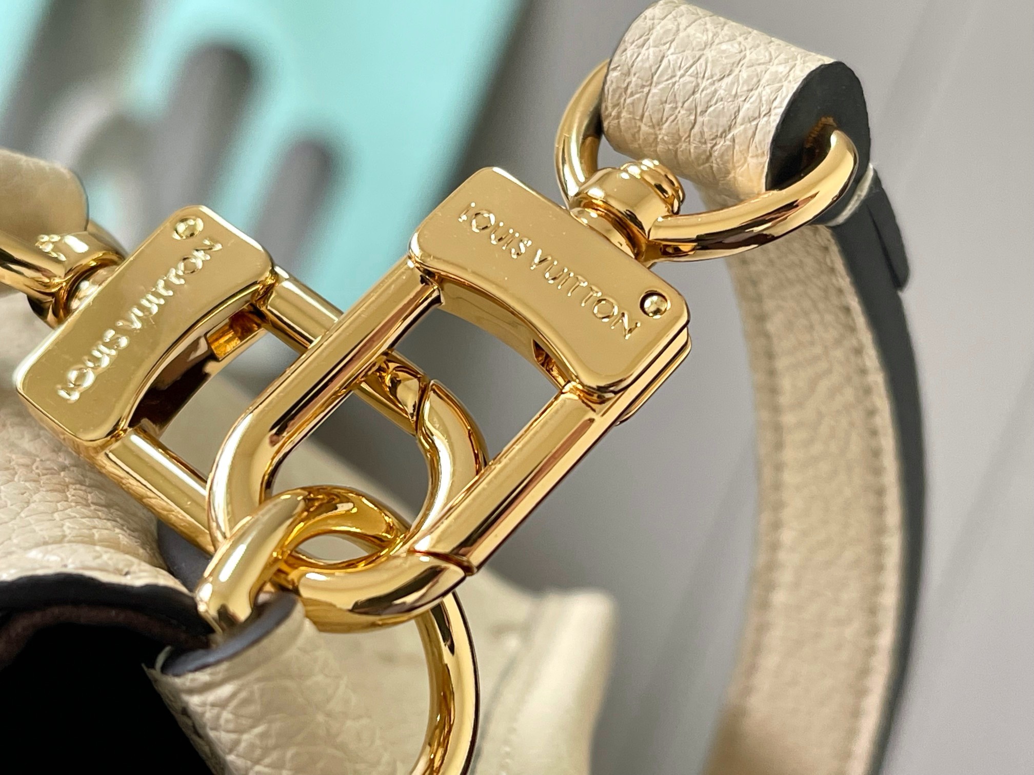 💍🌂顶级原单,46388压花本款 Diane 手袋取材路易威登经典 Monogram EmPreinte