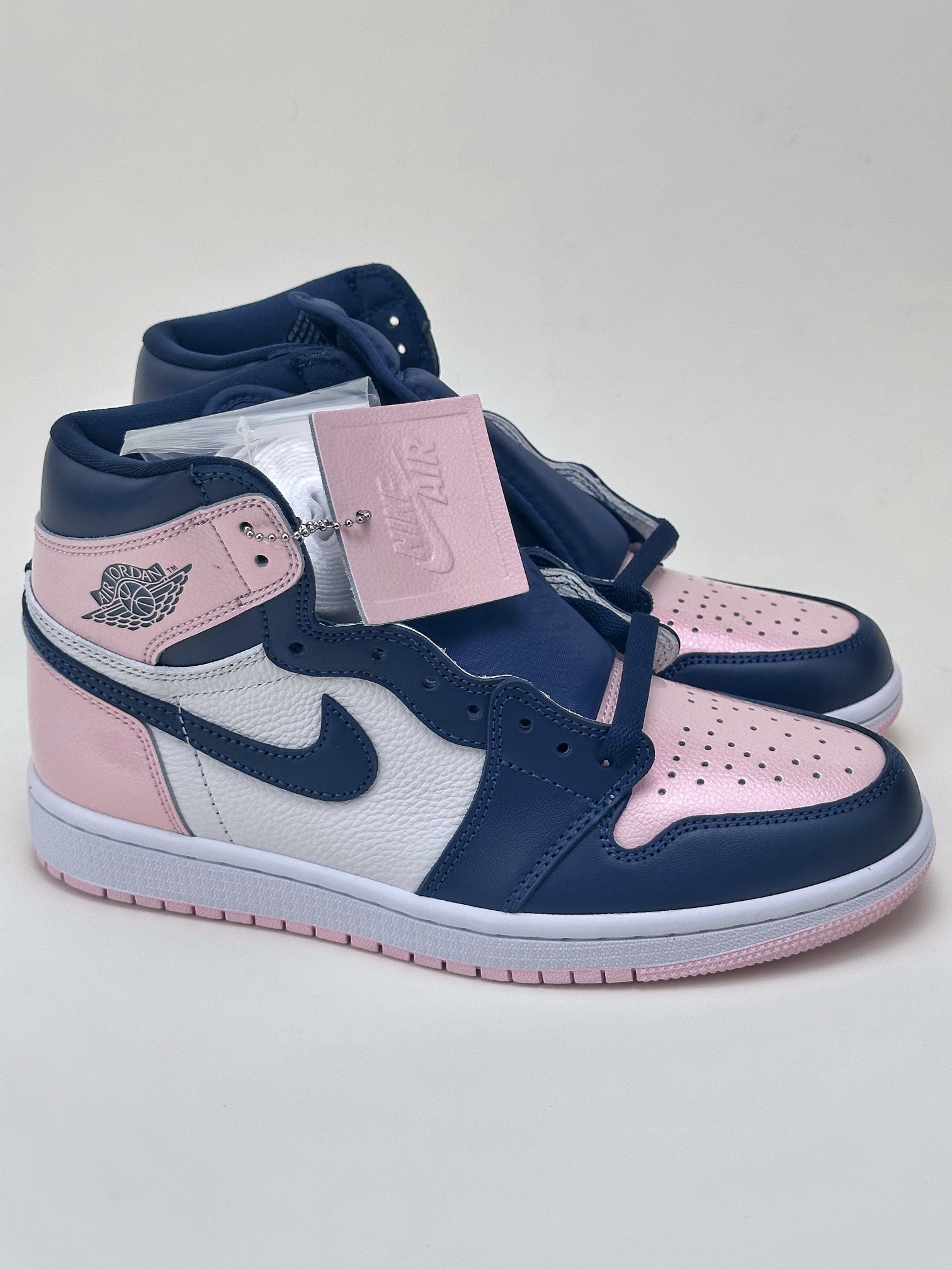 Air Jordan 1 High OG “atmosphere”黑粉脚趾泡泡 DD9335-641