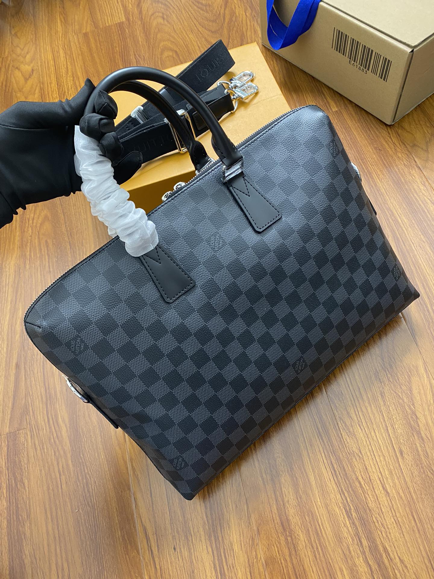 Quelles meilleures répliques de vendeurs
 Louis Vuitton LV Porte-Documents Jour Aaa +
 Porte-Documents Sacs De Voyage Hommes Damier Cobalt Toile Peu importe N48224