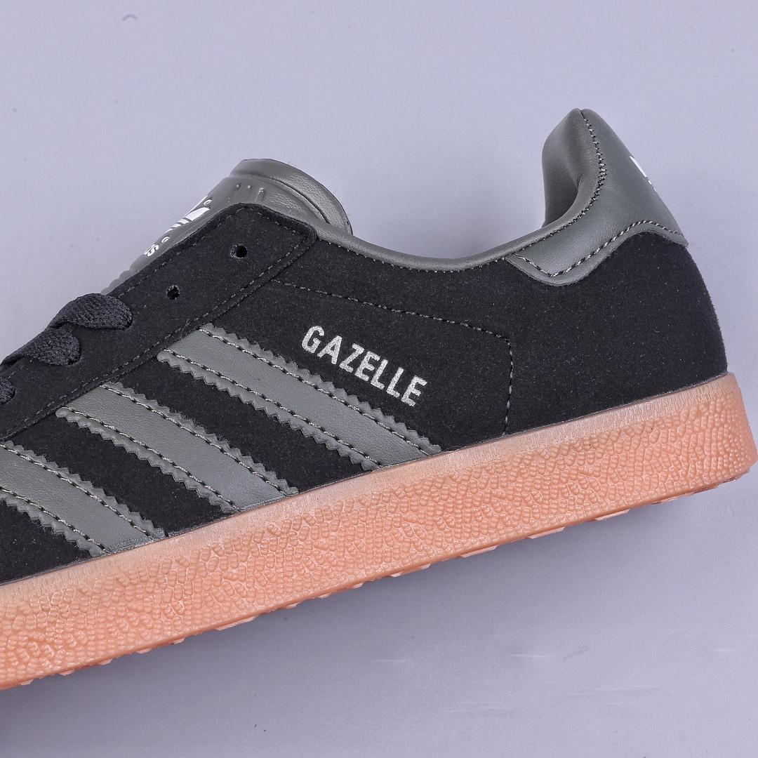 140 YH Adidas Handball Spezial 三叶草板鞋 IE3402