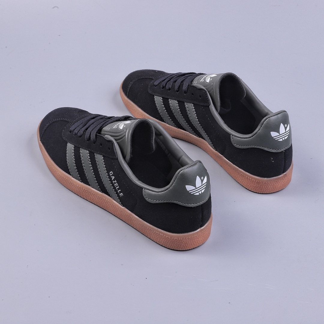 140 YH Adidas Handball Spezial 三叶草板鞋 IE3402