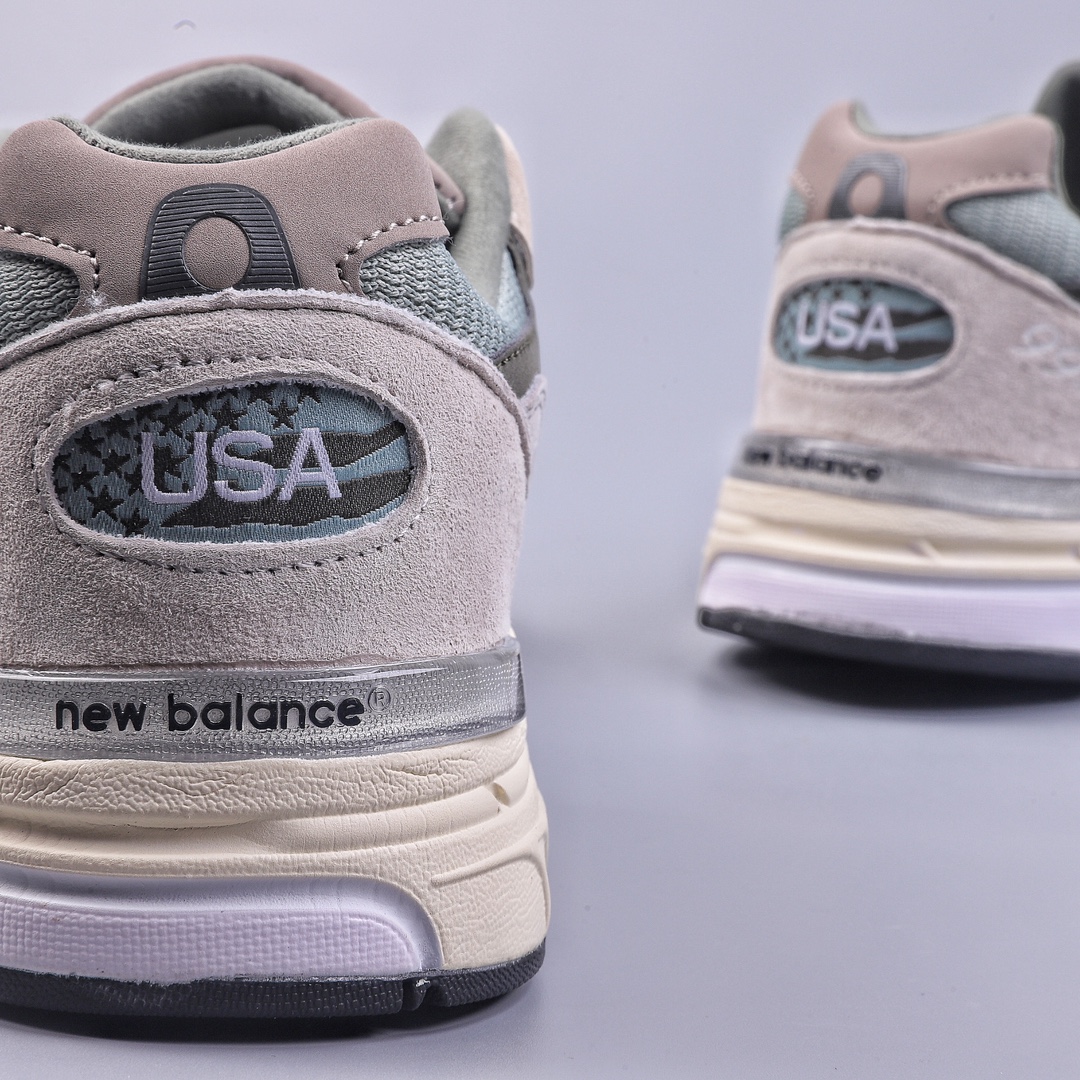 New Balance Made in USA MR993 series American-made running shoes ”Joint Milky White Rock Gray” MR993KT1