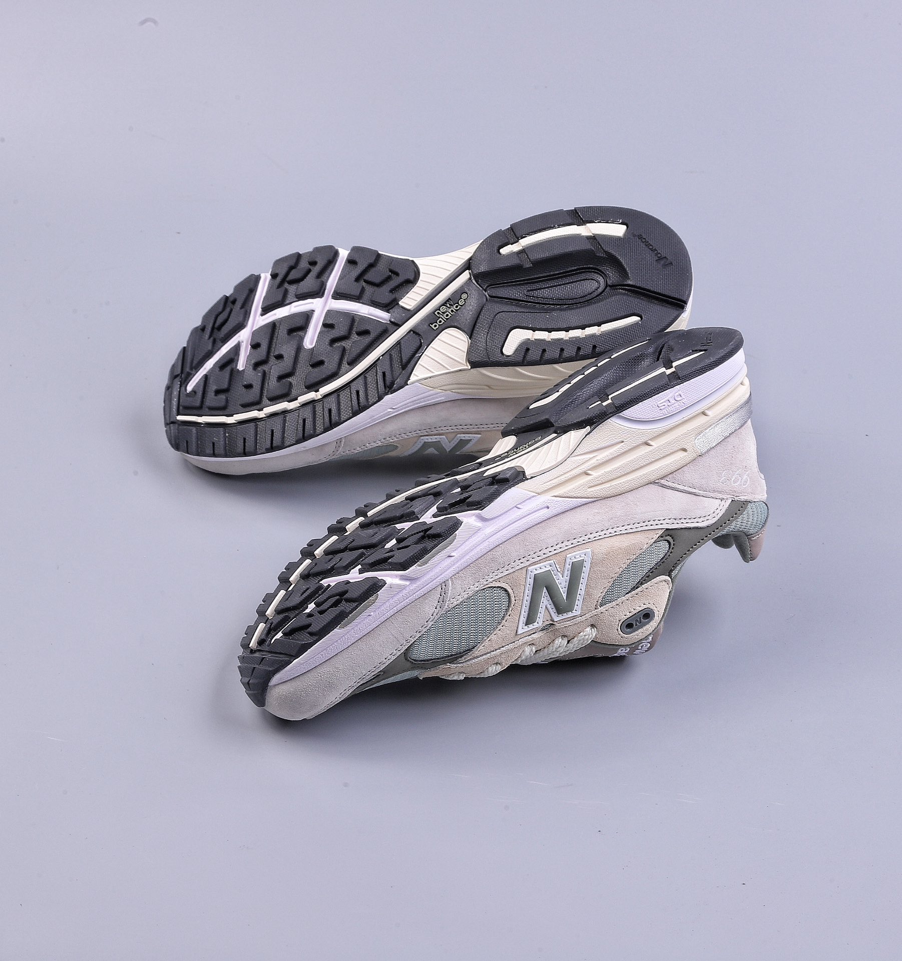 New Balance Made in USA MR993 series American-made running shoes ”Joint Milky White Rock Gray” MR993KT1