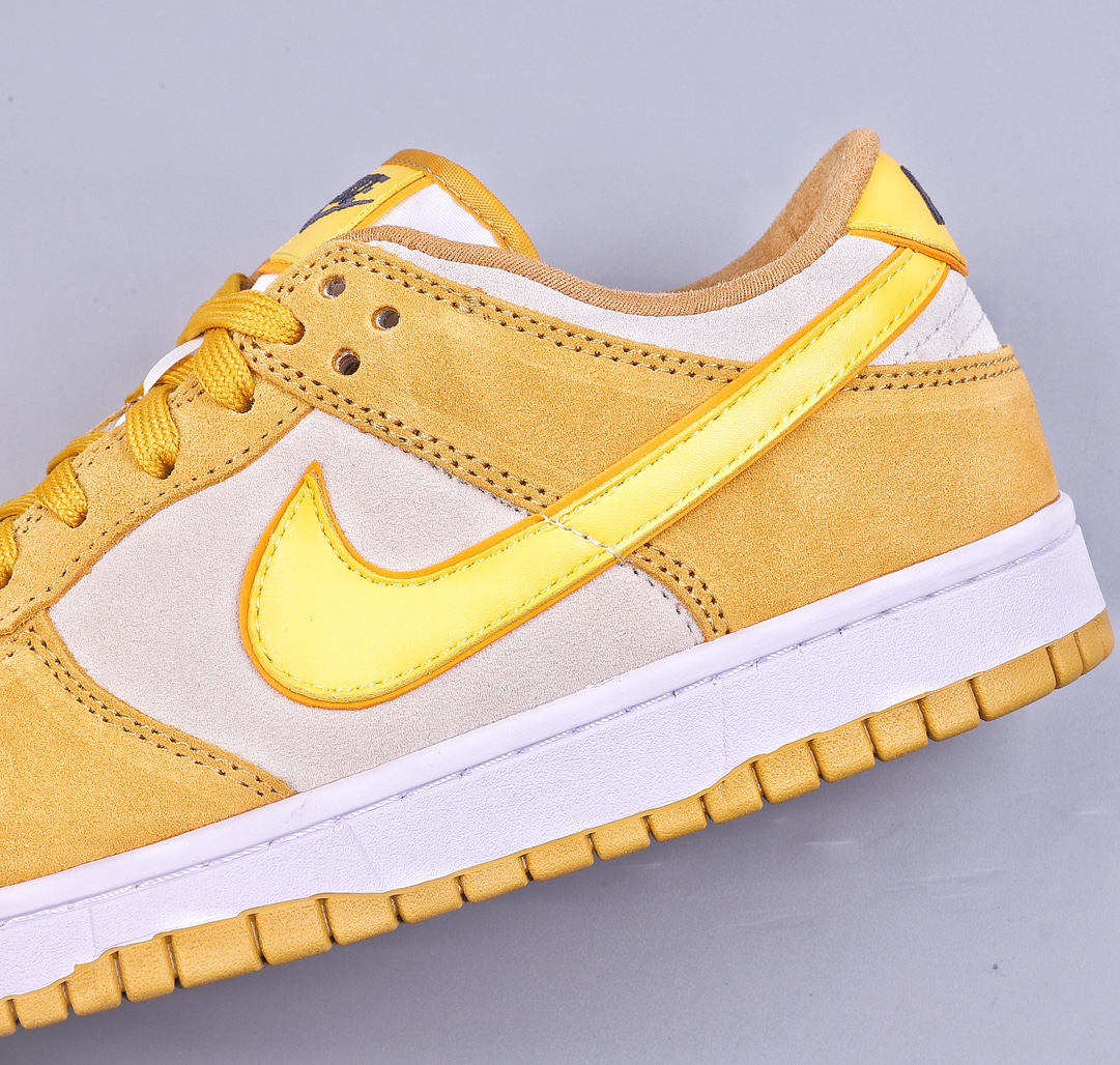 NIKE SB Dunk Low “Gold Suede” 弹芝士布丁冰淇淋 DV7411-200