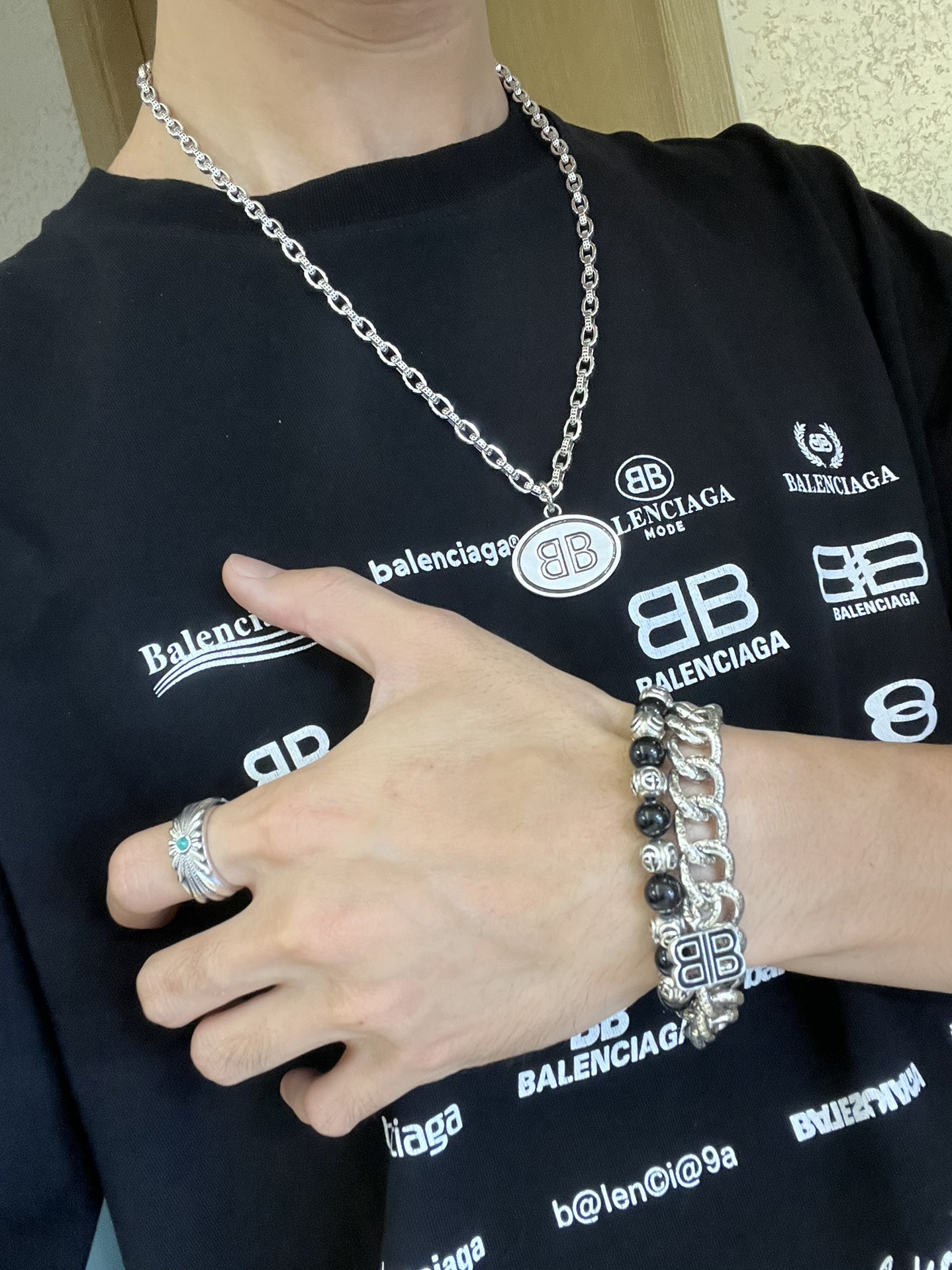 批130 原单货🔹🔹新品 巴黎世家项链 Balenciaga 新款项链🔹专柜一致 细节做工精细 每个细节流程到位 设计工艺精细 火爆款出货 设计独特 复古风格 巴黎世家项链