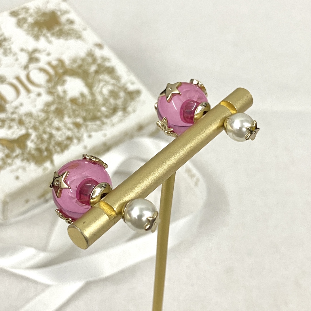 디올 귀걸이 133761 Dior Earrings 썸네일 이미지