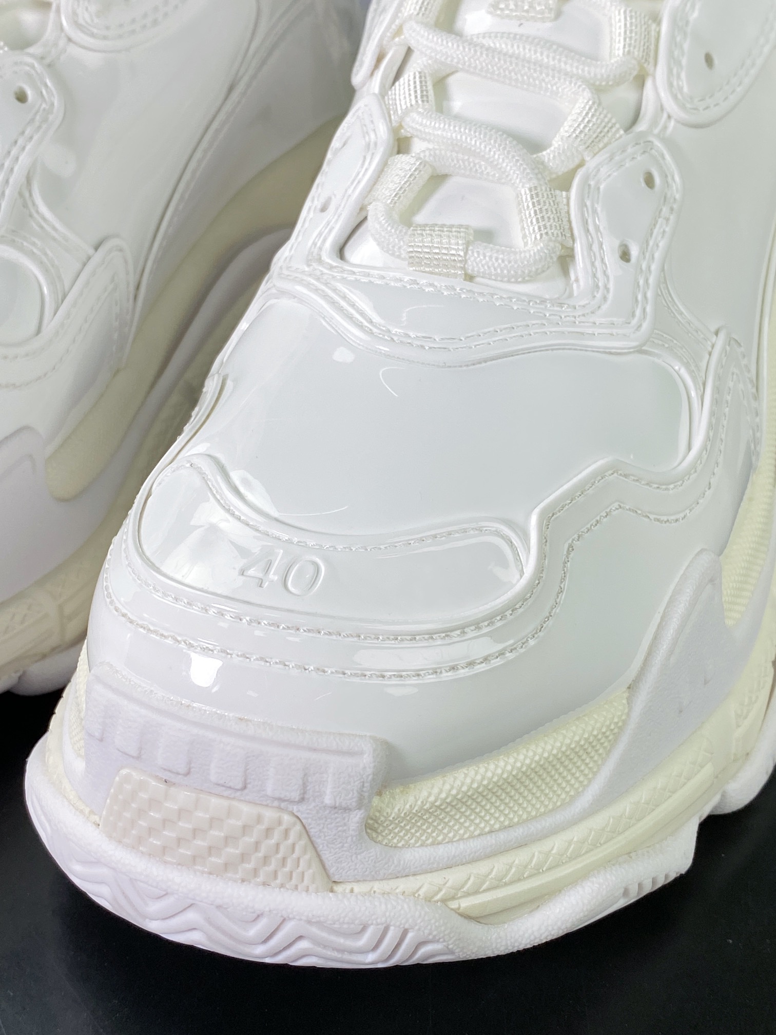 480 Balenciaga Triple S Clear Sole Sneaker”White/Black LOGO”时装球鞋“纯白皮”524039 W15C2 2028