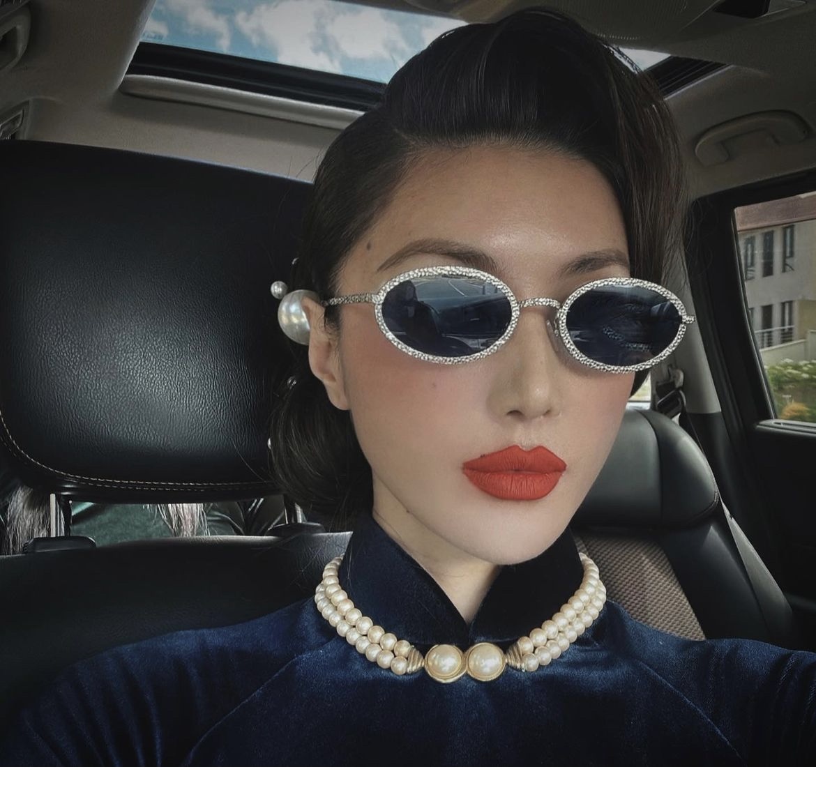 Parisian Fashion: Simplifying Style for Travelers with Mod Originals - 图片 4