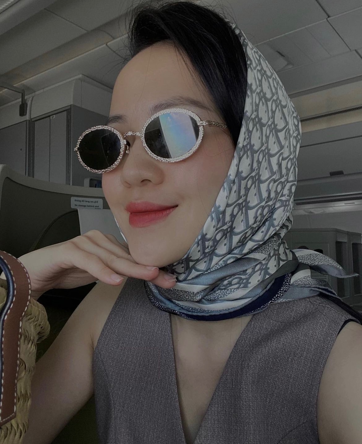 Parisian Fashion: Simplifying Style for Travelers with Mod Originals - 图片 8
