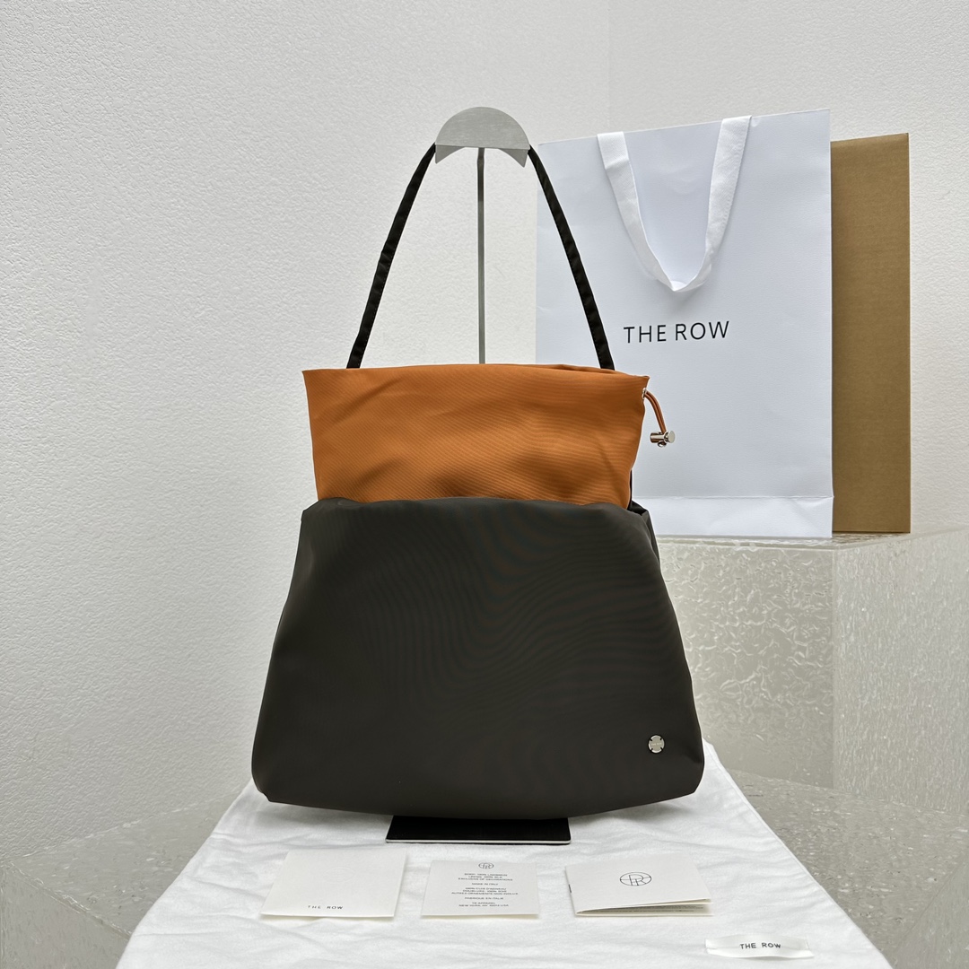 더로우 128560 가방 The Row Bag