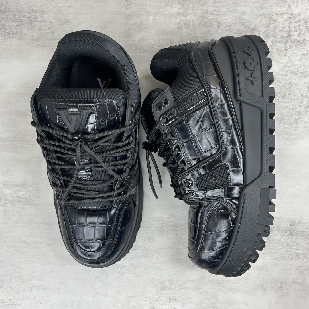 Louis Vuitton 新款上架 Louis Vuitton 23S走秀款 胖丁Trainer 面包鞋 滑板鞋 休闲 运动鞋 DIY串珠Louis vuitton 路易威登2023年男装春夏走秀款