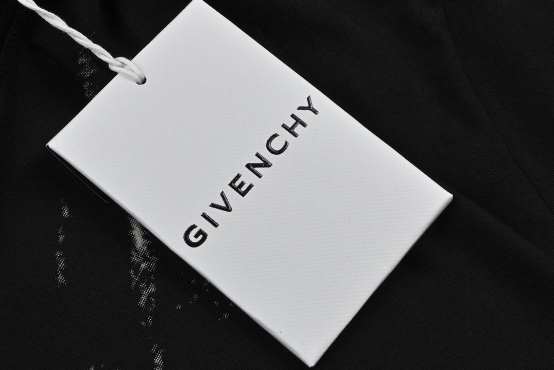 Givenchy纪梵希GVC 字母视觉陷阱效果圆领短袖T恤