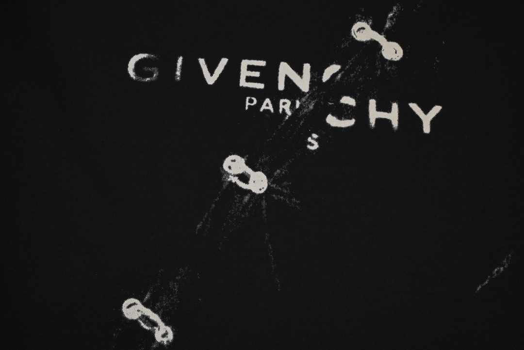 Givenchy纪梵希GVC 字母视觉陷阱效果圆领短袖T恤