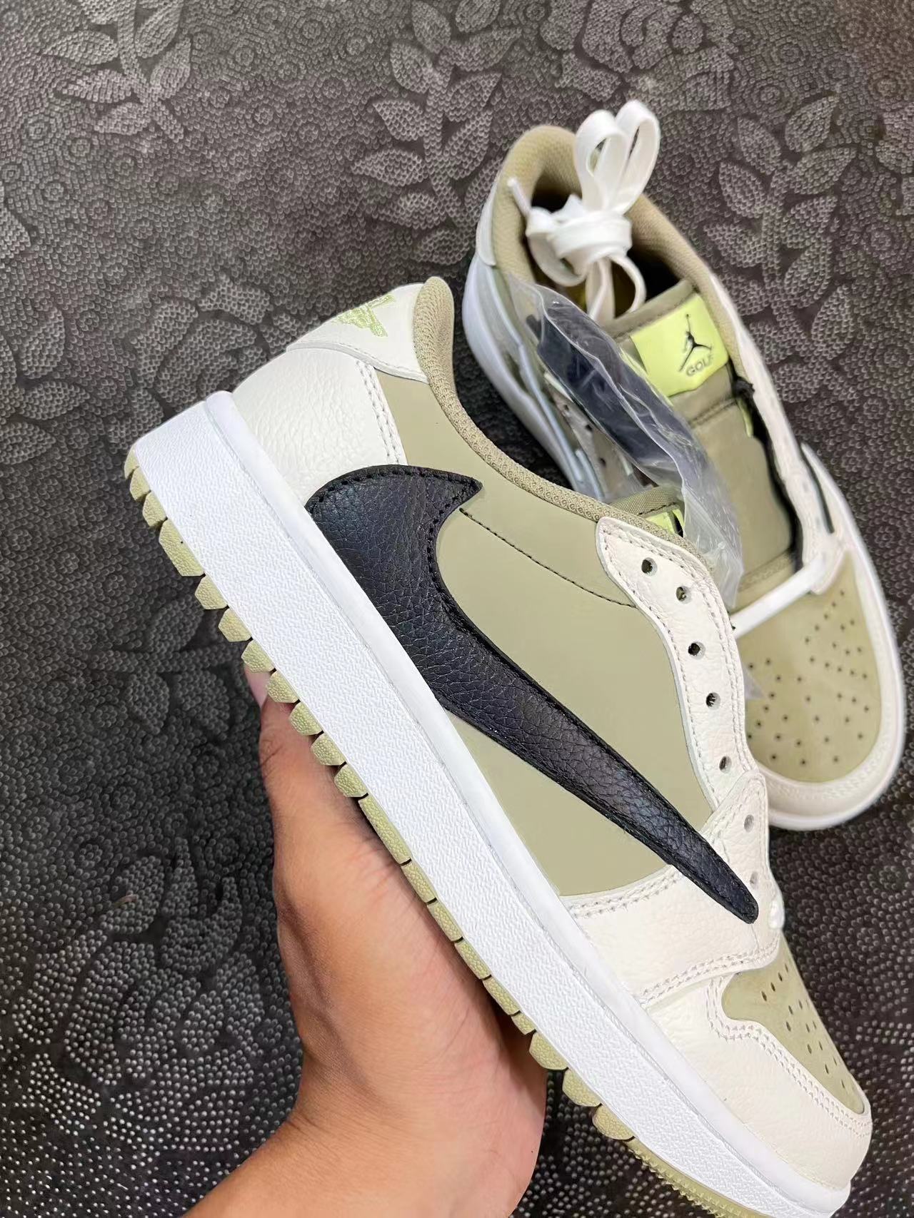 Travis Scott x Air Jordan 1 Low Golf