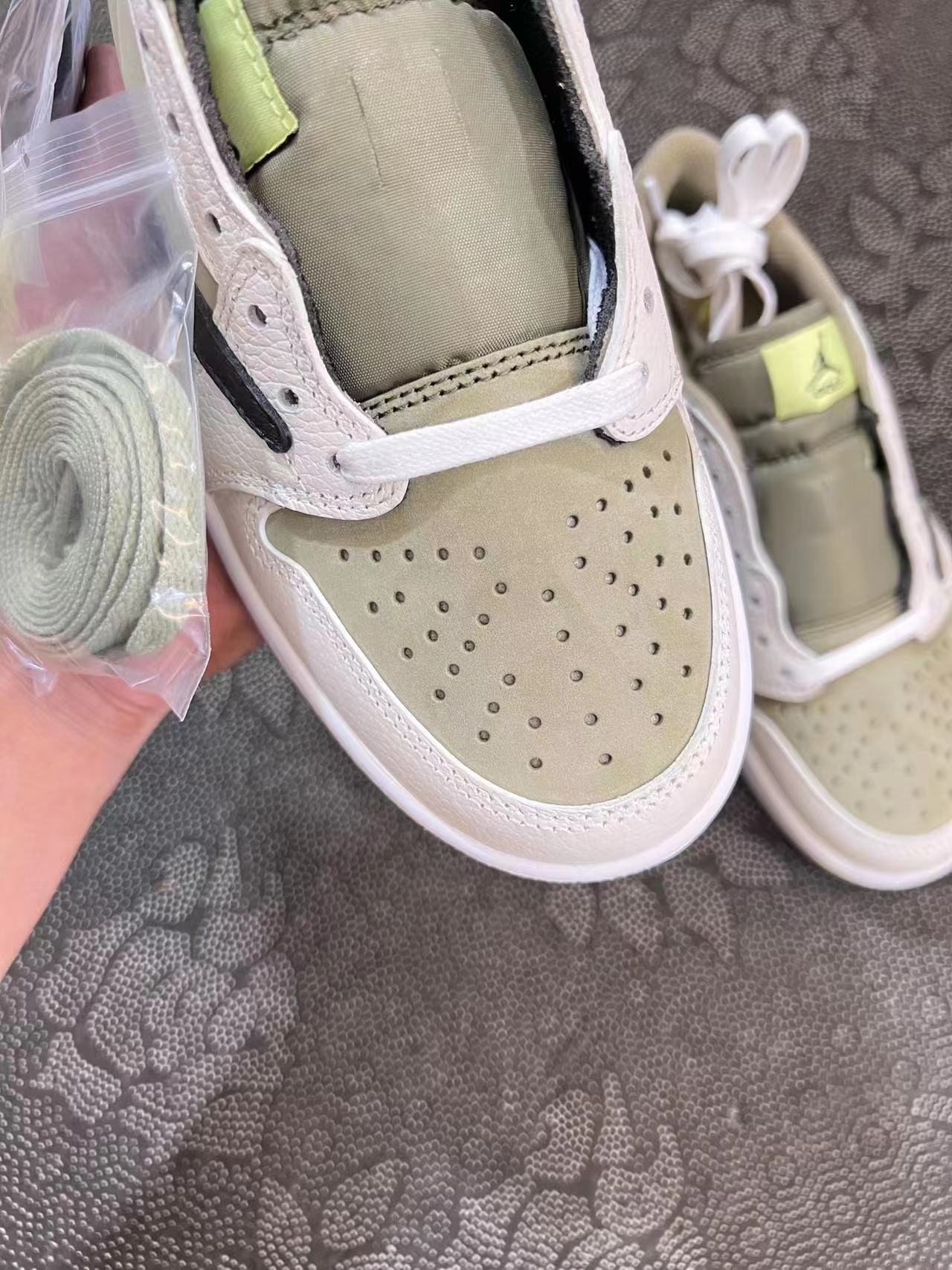 Travis Scott x Air Jordan 1 Low Golf