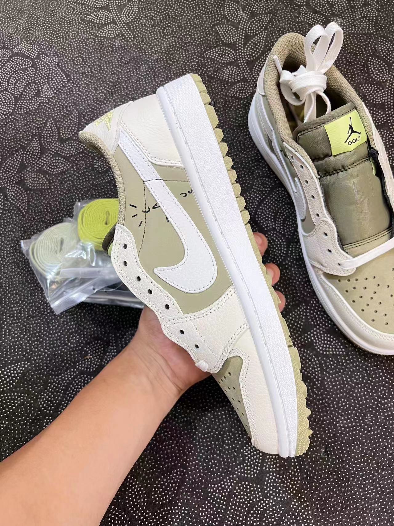 Travis Scott x Air Jordan 1 Low Golf