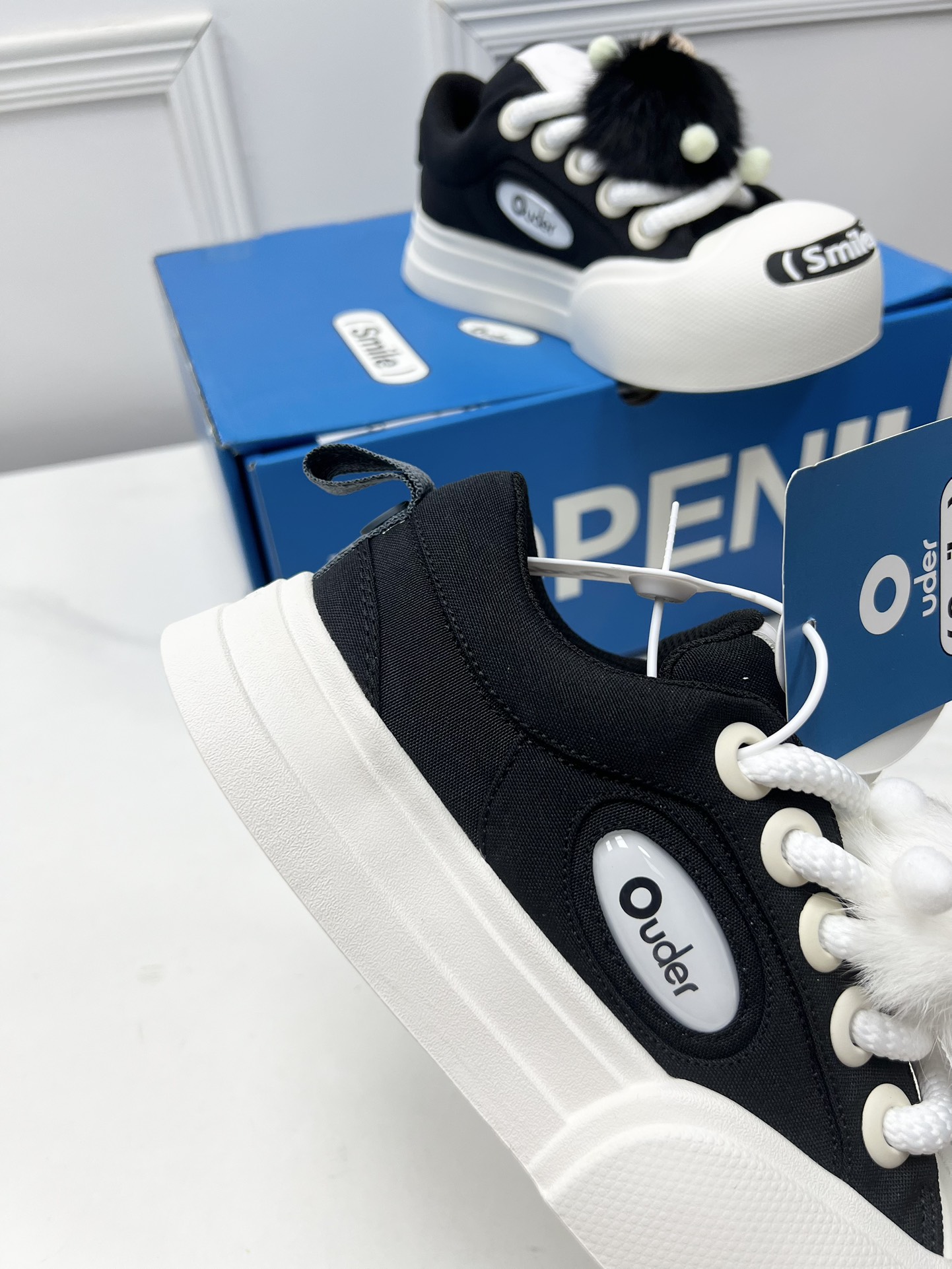 2023ss New Fall/Winter Collection: Smiling Shoes with Unique Design and Customized Features - 图片 7