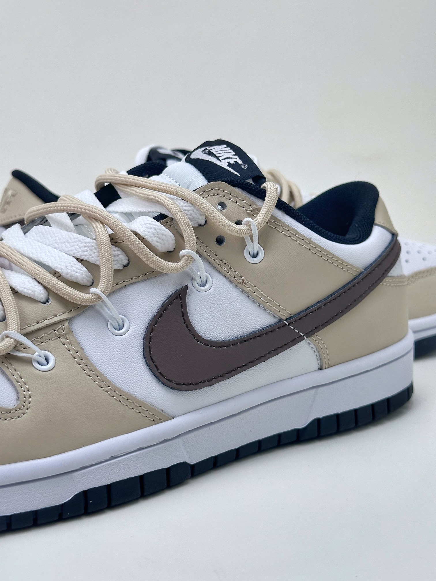 NIKE SB Dunk Low Custom Cappuccino DD1391-100