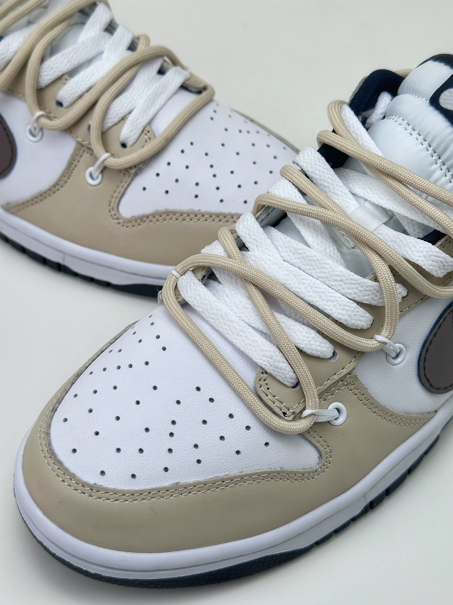 NIKE SB Dunk Low Custom Cappuccino DD1391-100