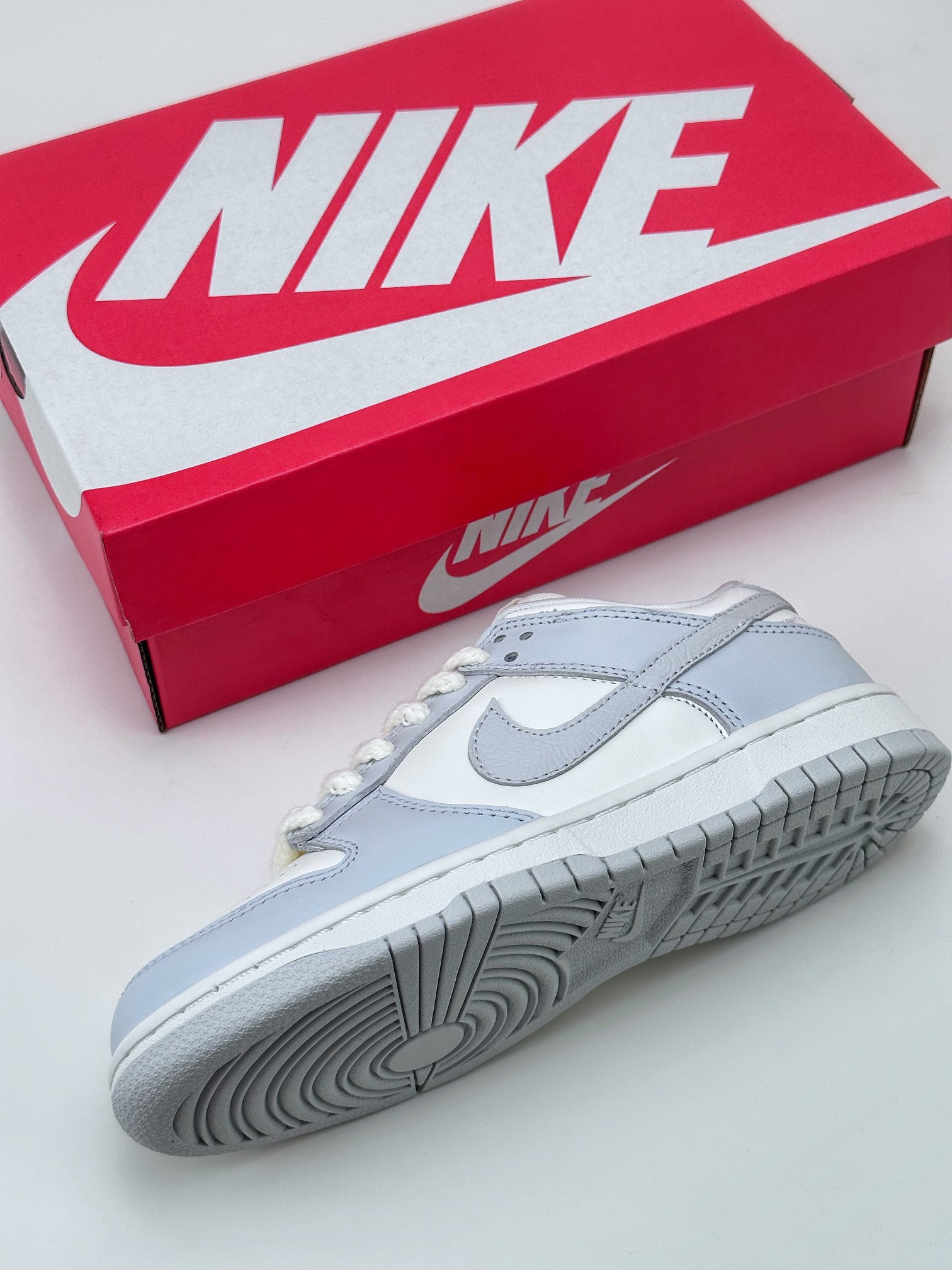 NikeSBDunkLow灰白浮雕纯