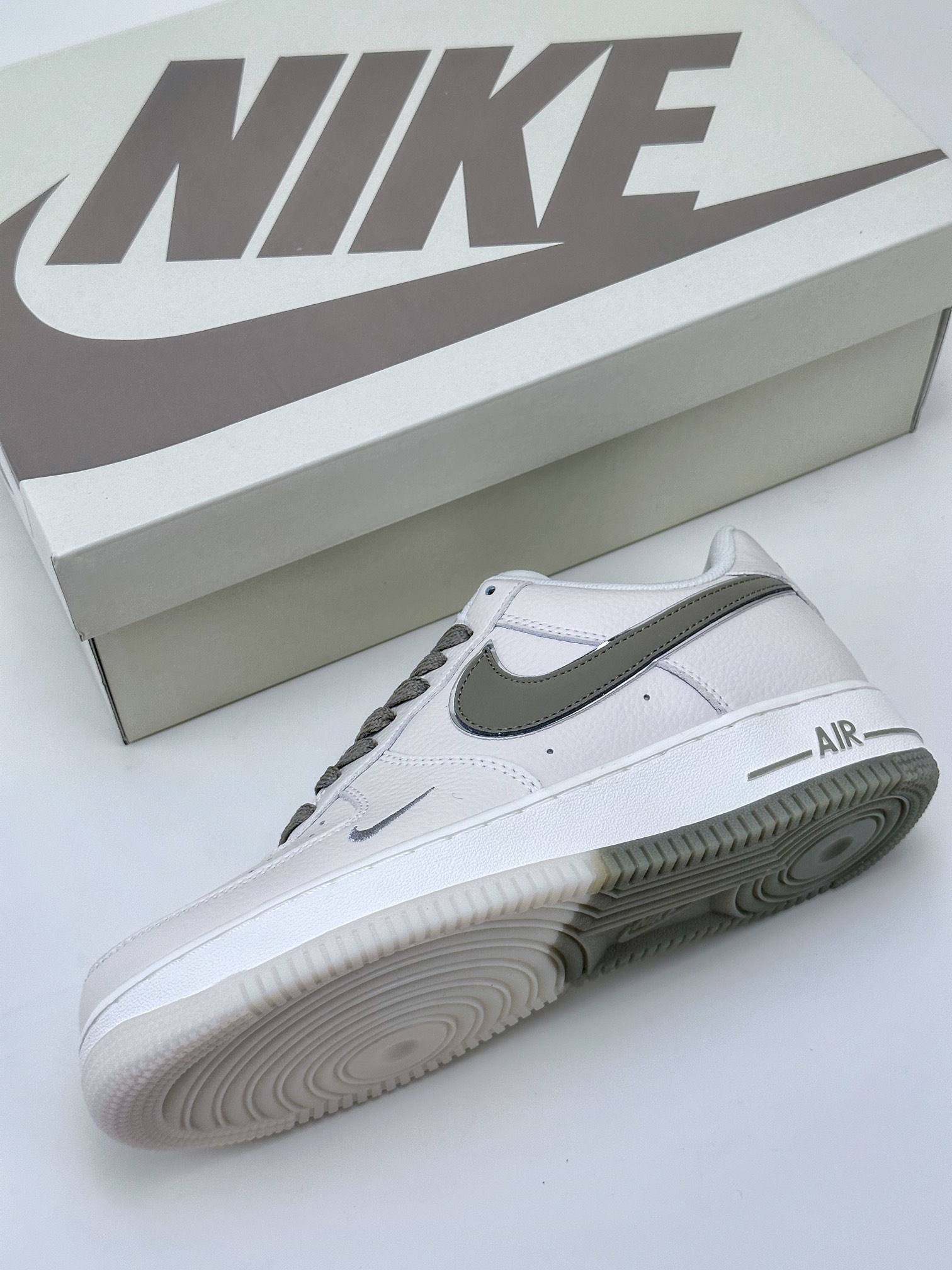 NikeAirForce1Low07