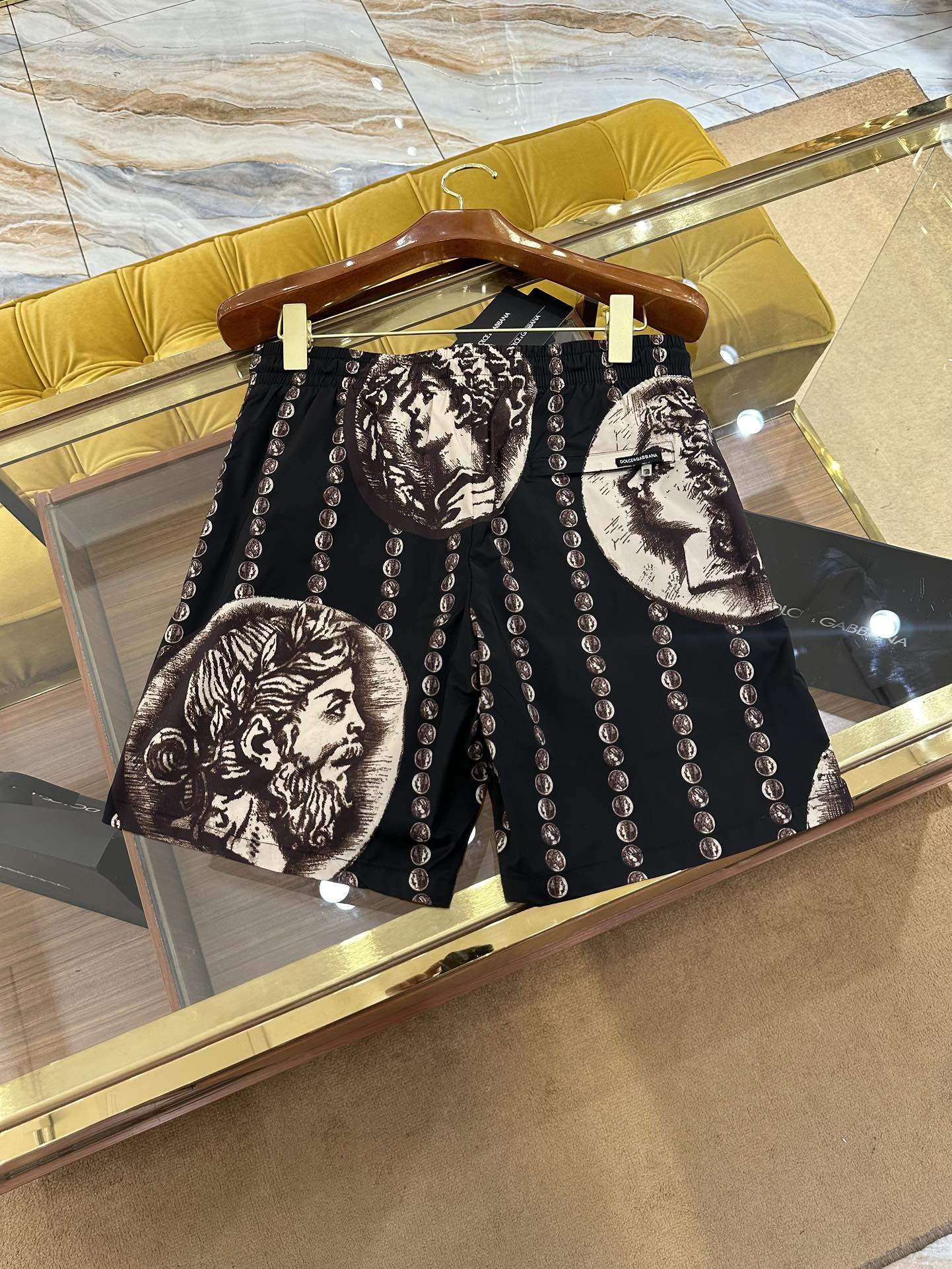 Louis Vuitton Haute Couture Haute Couture Ready-to-Wear Clothing Dress 2