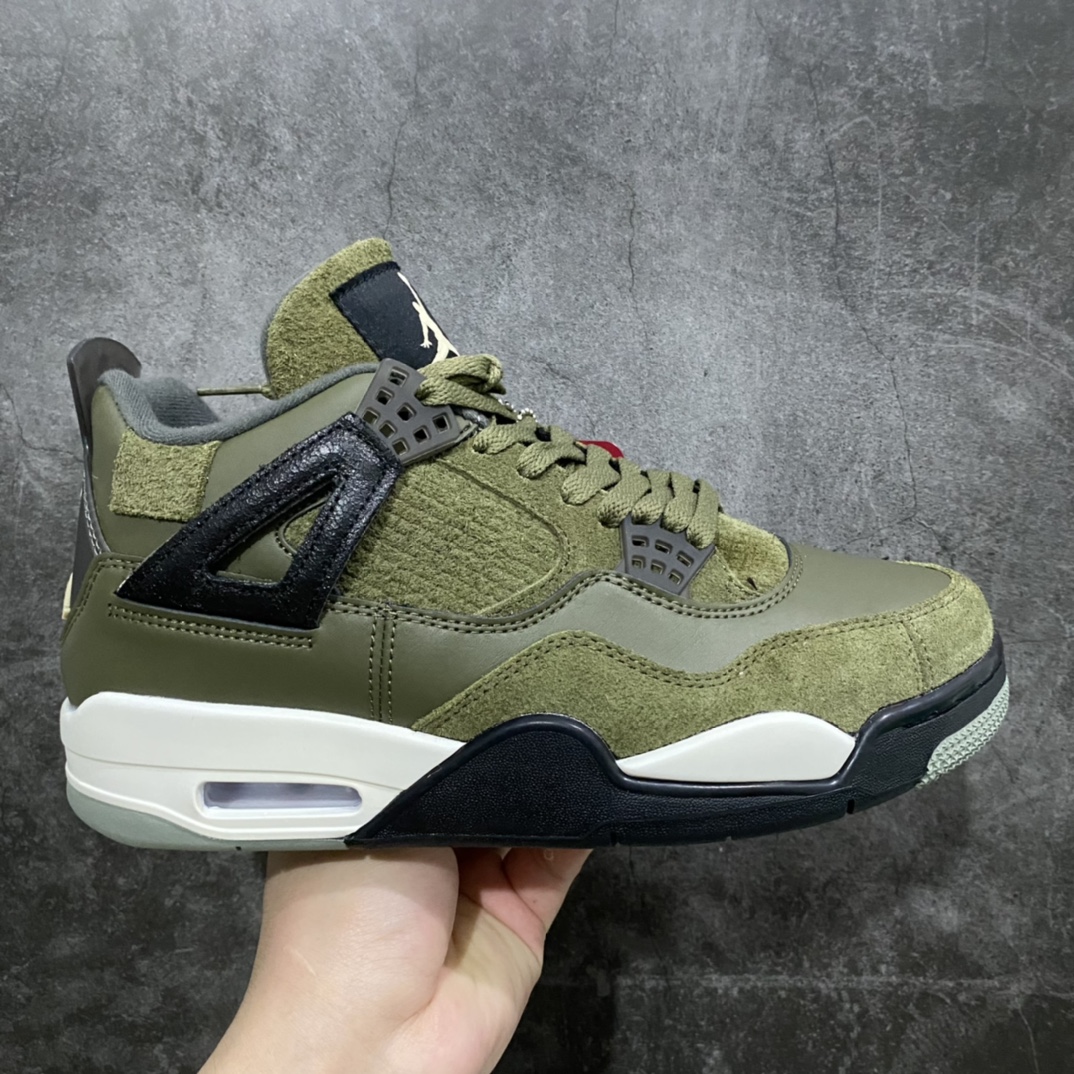 【小绿x版】 Air Jordan 4 AJ4橄榄绿拼接 FB9927-200n纯原冲量天花板 全网可比性最高n一流品控包装 全部采用纯原工艺n鞋身以麂皮、翻毛皮材质拼接打造，营造出丰富的层次感。 配色方面采用深、浅两种绿色为主色调，在鞋带孔等细节部分采用黑色点缀。呈现出极强的军事风。 尺码：40 40.5 41 42 42.5 43 44 44.5 45 46 47.5 48.5-莆田鞋批发中心