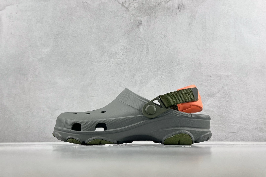130 Crocs Classic Clog 卡骆驰特林运动沙滩洞洞拖鞋凉鞋