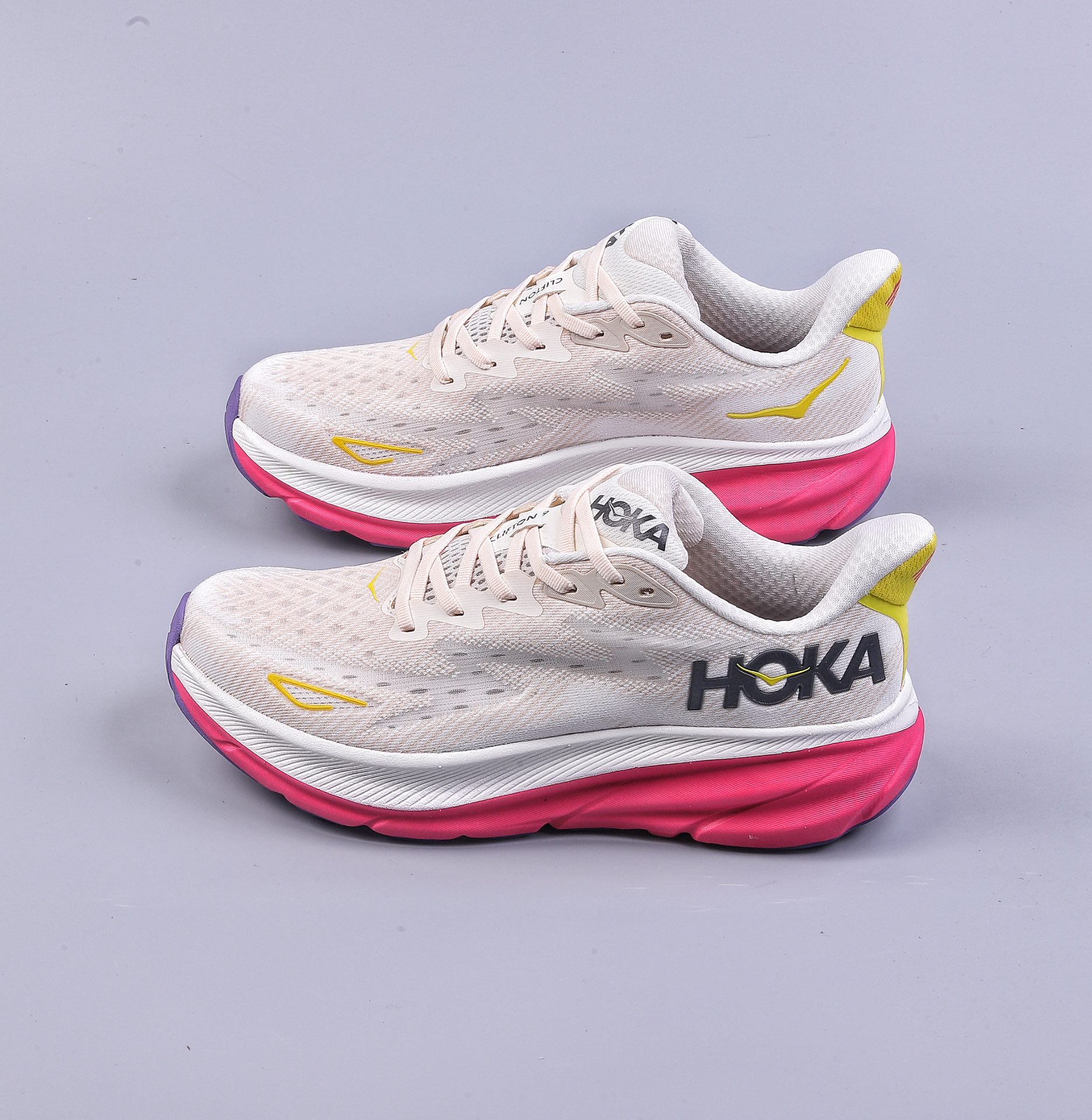 220 HOKA M SPEEDGOAT 9 机能缓震跑鞋