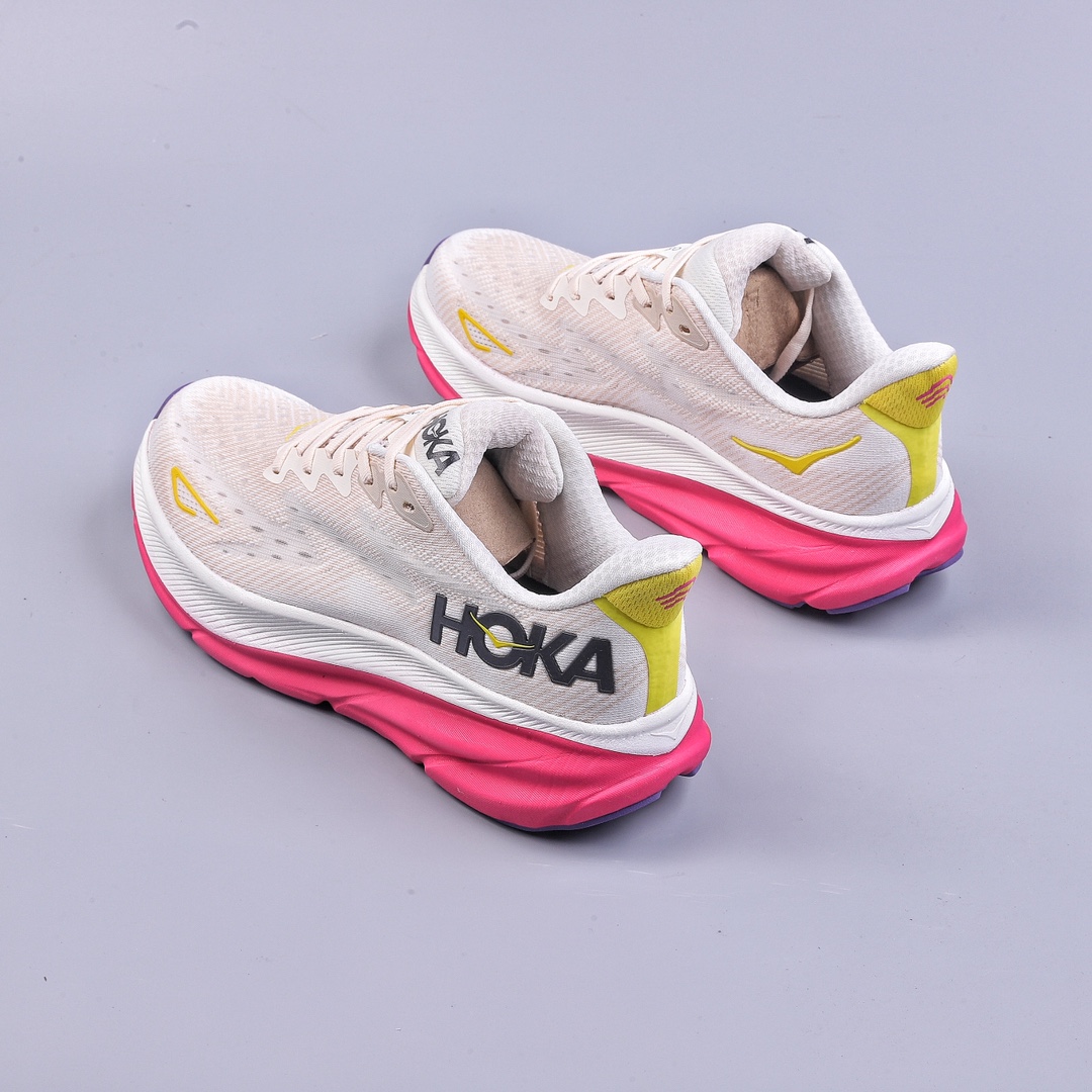 220 HOKA M SPEEDGOAT 9 机能缓震跑鞋