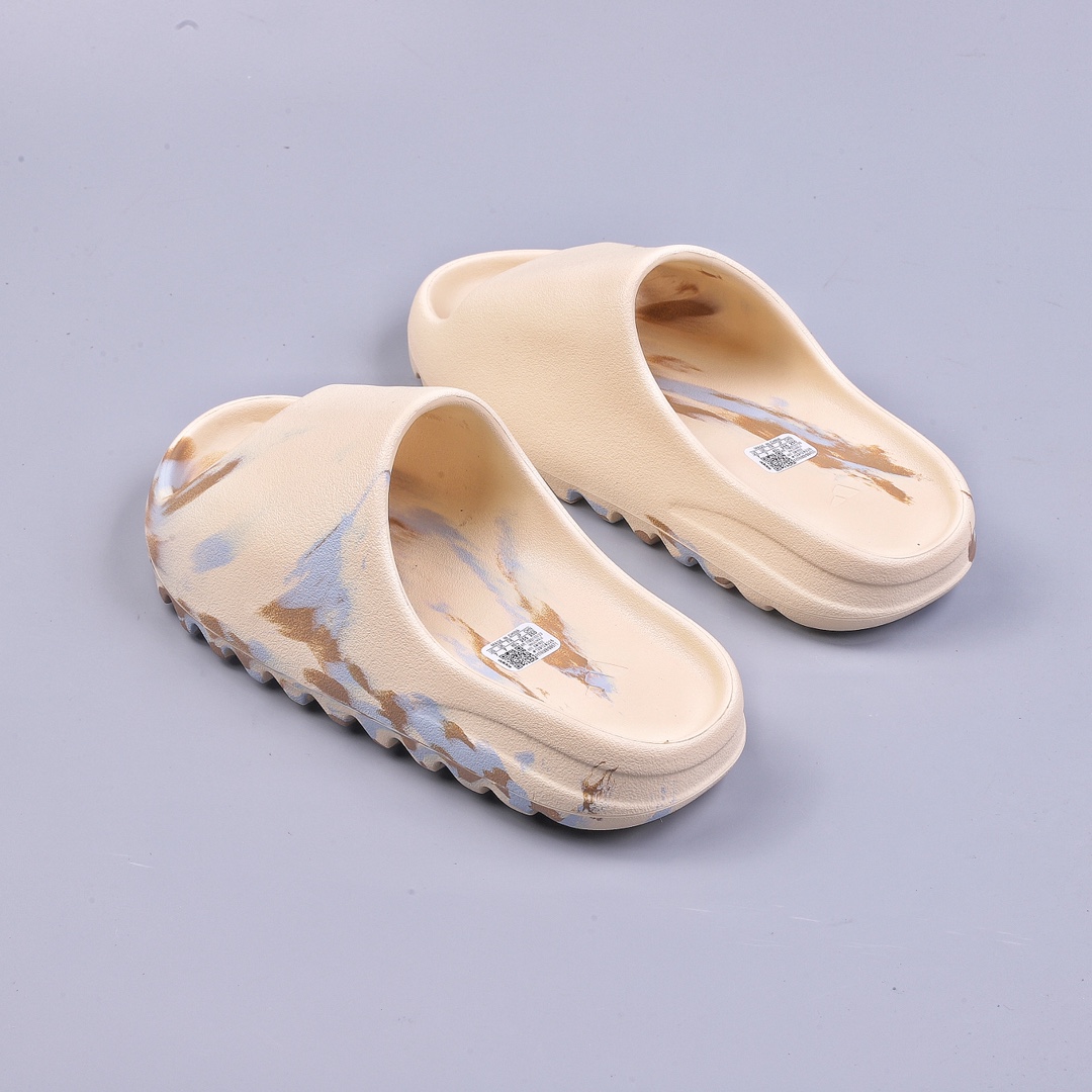 120 XR Kanye West x Yeezy Slide "Resin" GW1932 侃爷再度联乘