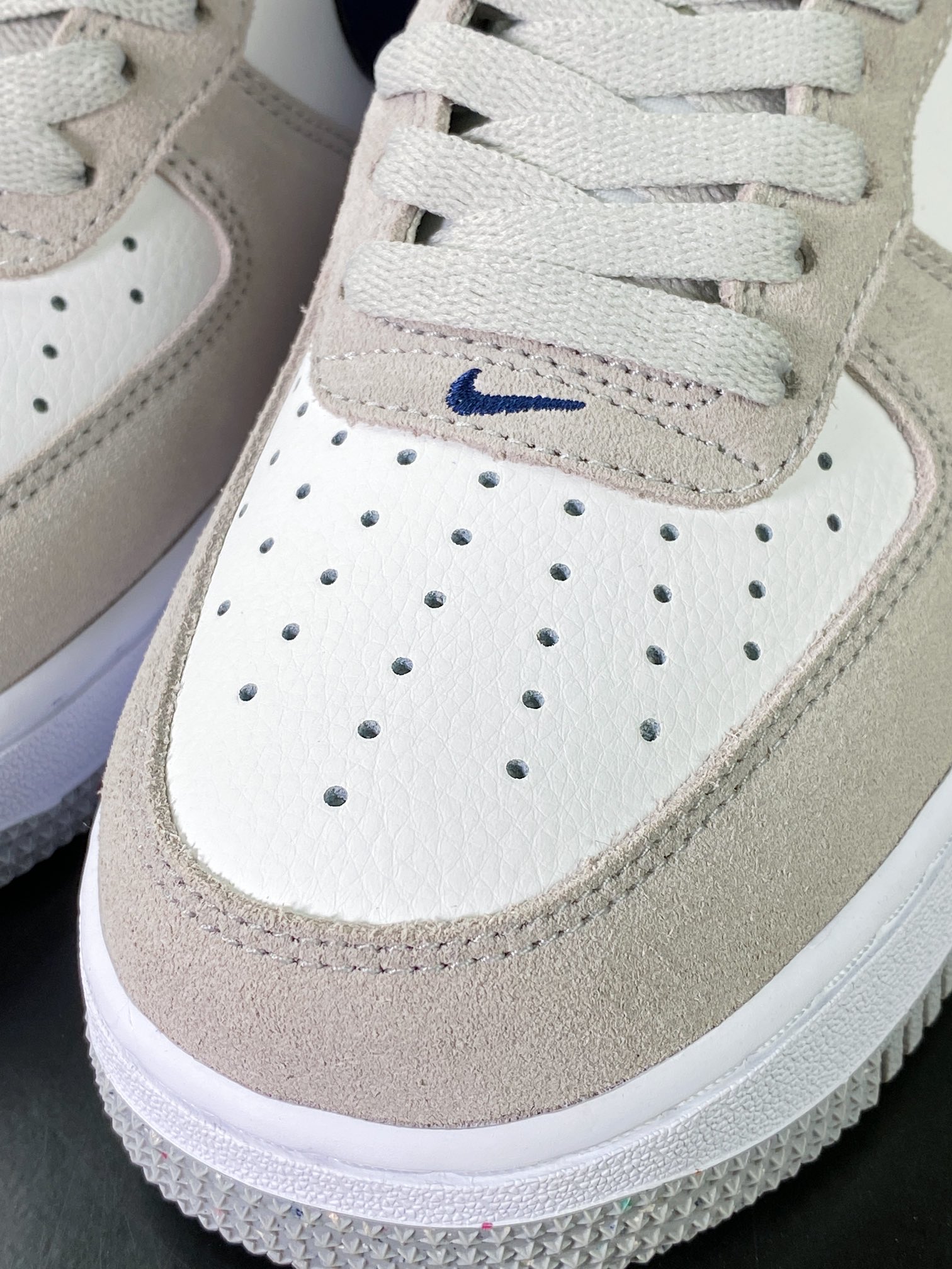 Air Force 1'07 Low”Light Smoke Grey/Midnight Navy” Air Force One Sneakers ”Suede Smoke Grey/Navy Blue” FD9748-001