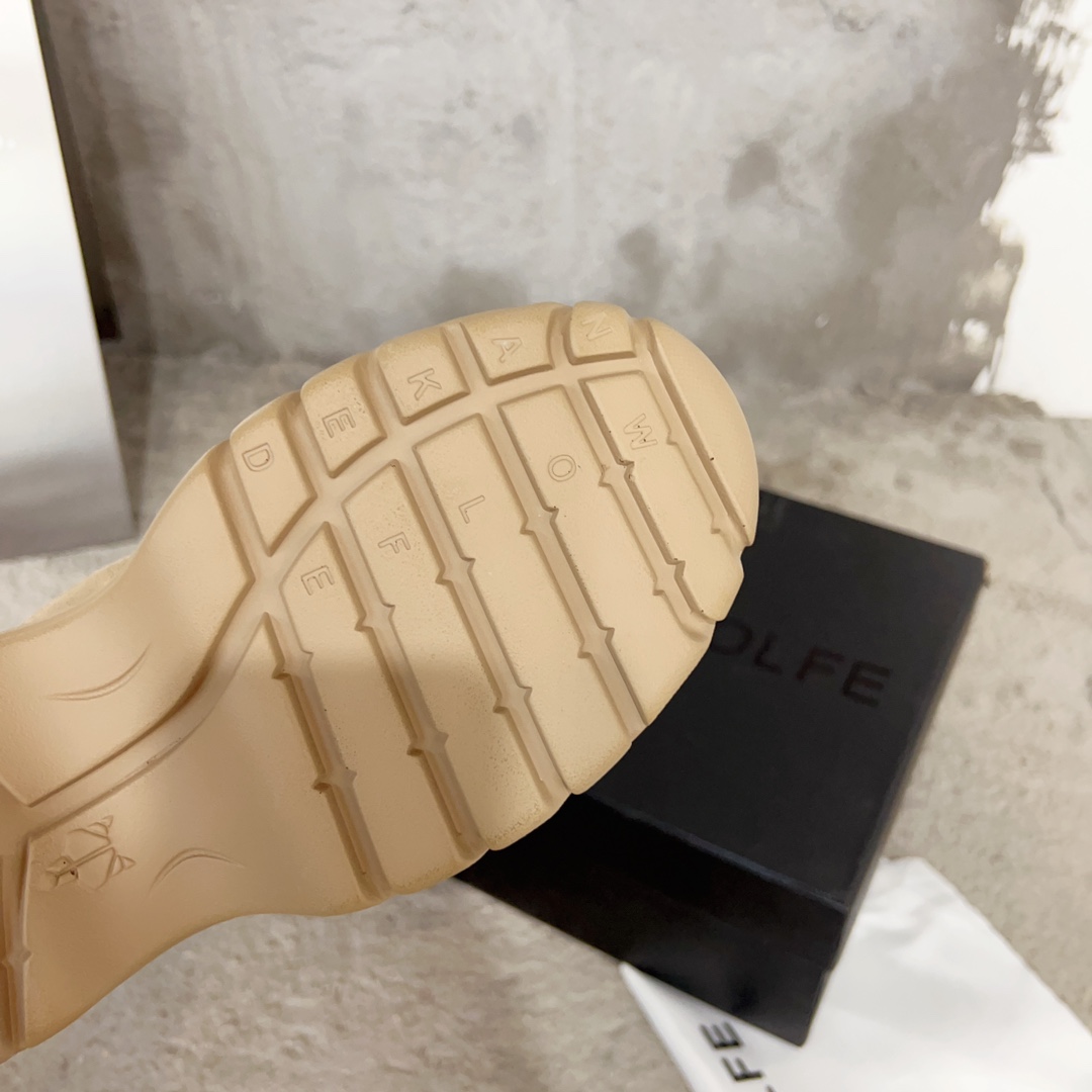Naked Wolfe’s Overseas Spring-Summer Leather Sneakers: Lightweight, Tall, and Stylish - 图片 9