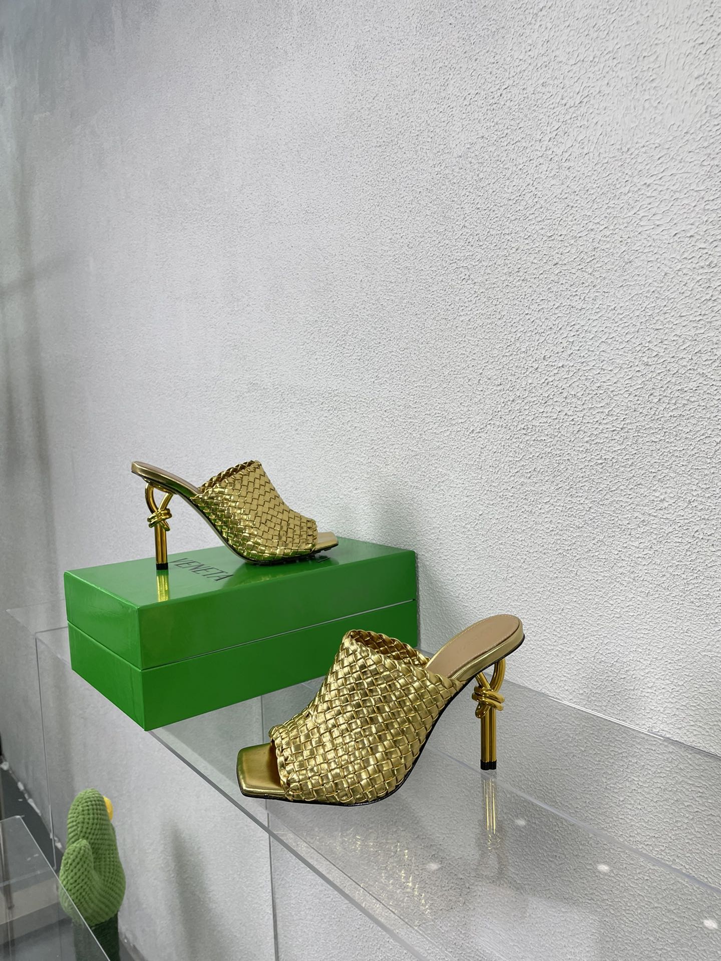 Bottega Veneta Slides