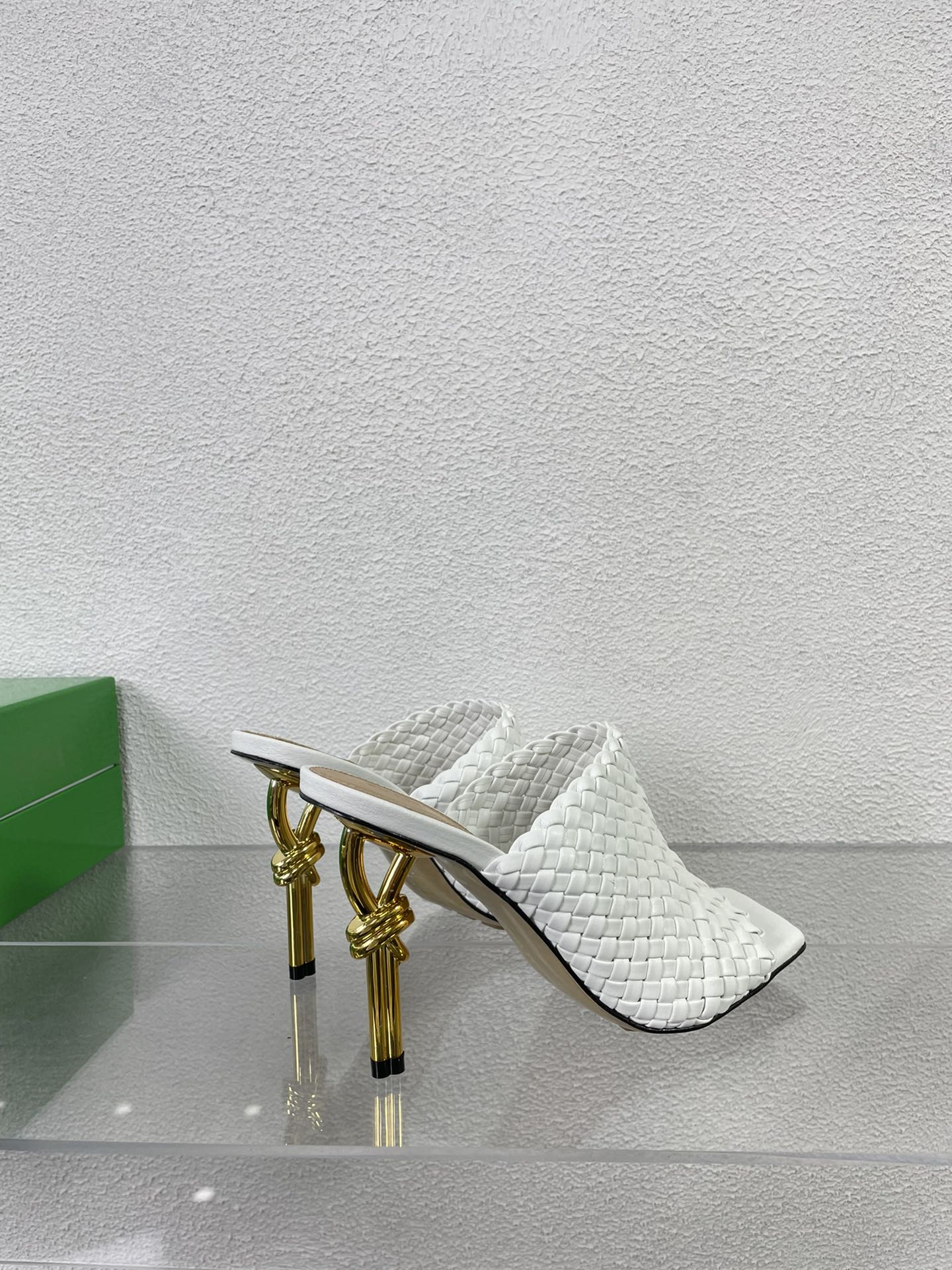 Bottega Veneta Slides