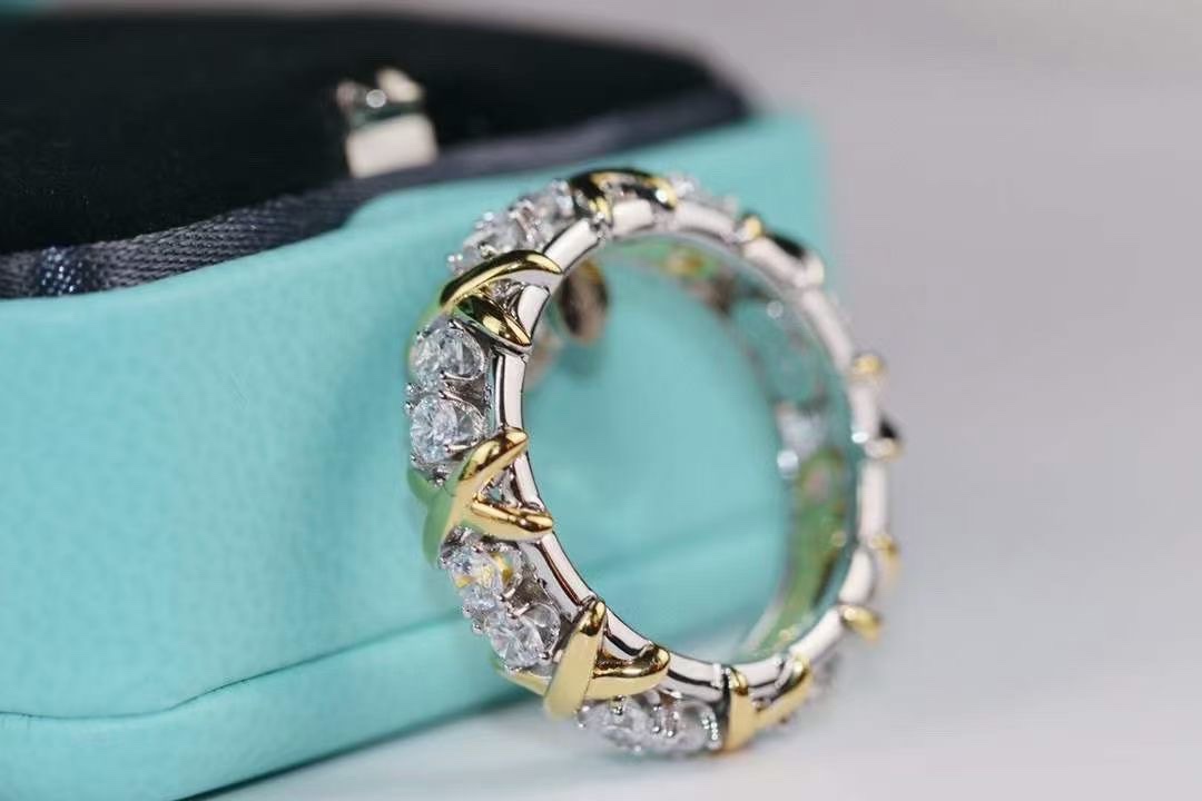 Tiffany & Co. Tiffany&Co.sixteen stone钻戒