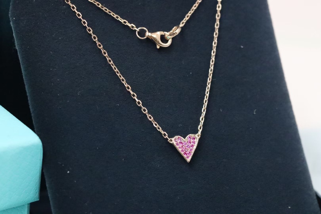 Tiffany & Co. 不‮成记‬本，亏本清， 同价