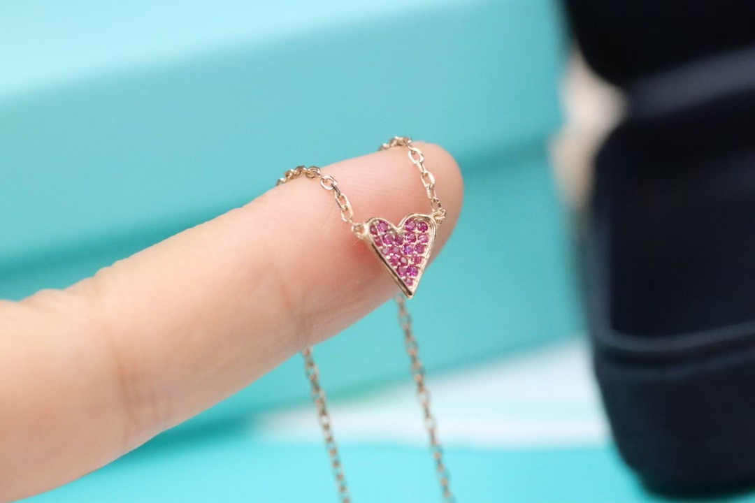 Tiffany & Co. 不‮成记‬本，亏本清， 同价