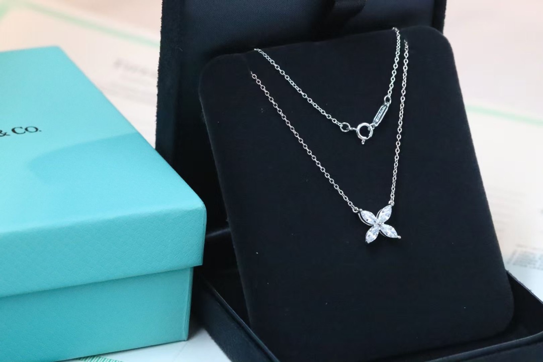 Tiffany & Co. Tiffany&Co.橄榄钻四叶草 项链 925银