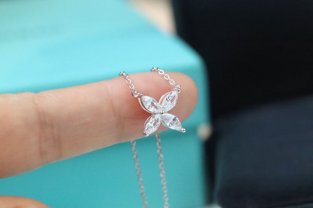 Tiffany & Co. Tiffany&Co.橄榄钻四叶草 项链 925银