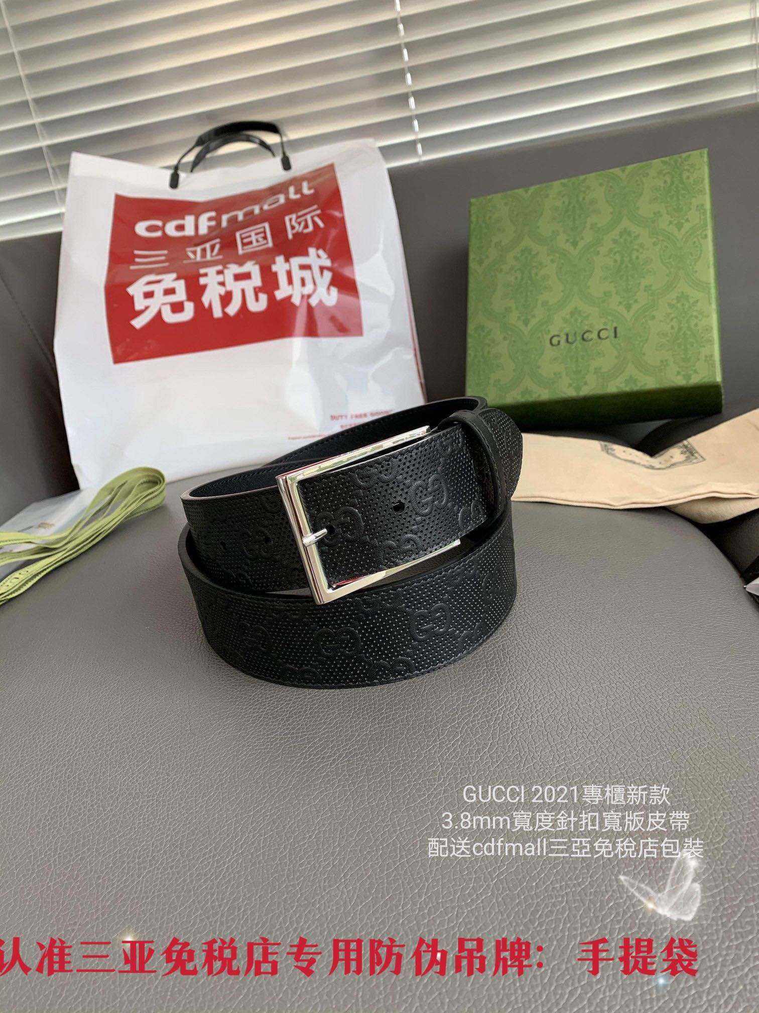 Gucci 发货 采用新的冲孔印花元素 简约风針扣寬版皮帶 𝟑.𝟖𝐜𝐦