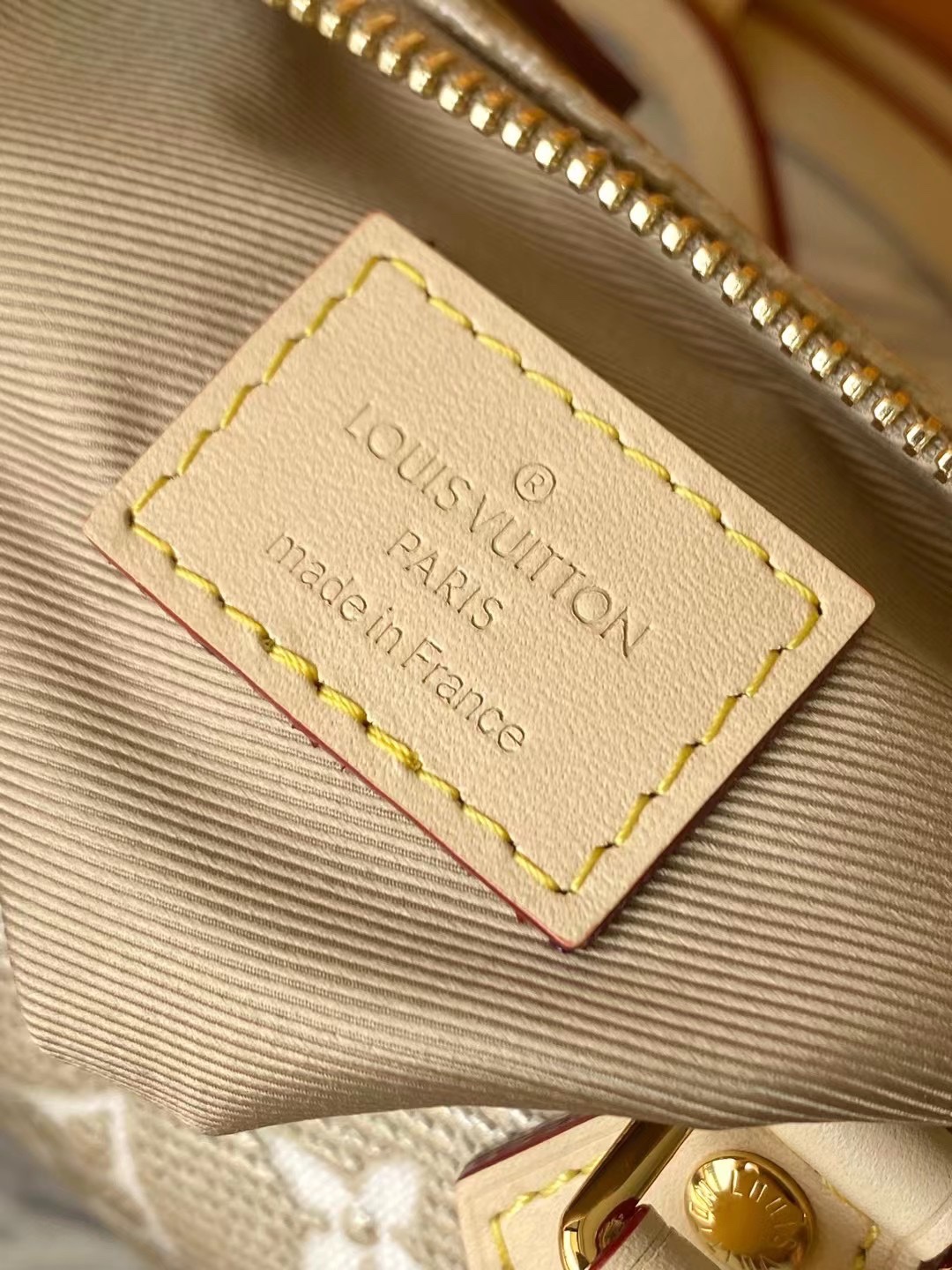Louis Vuitton Classic Luxury Handbag Shoulder Crossbody Bag Ref 9