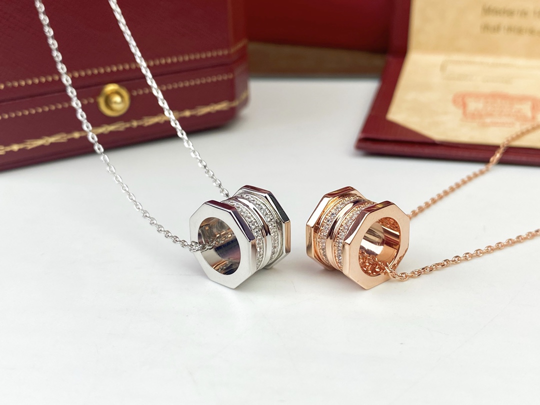 Cartier Cartier螺丝项链 设计灵感来自卡地亚螺丝手镯 的螺丝帽采用亚金电镀18k金制作