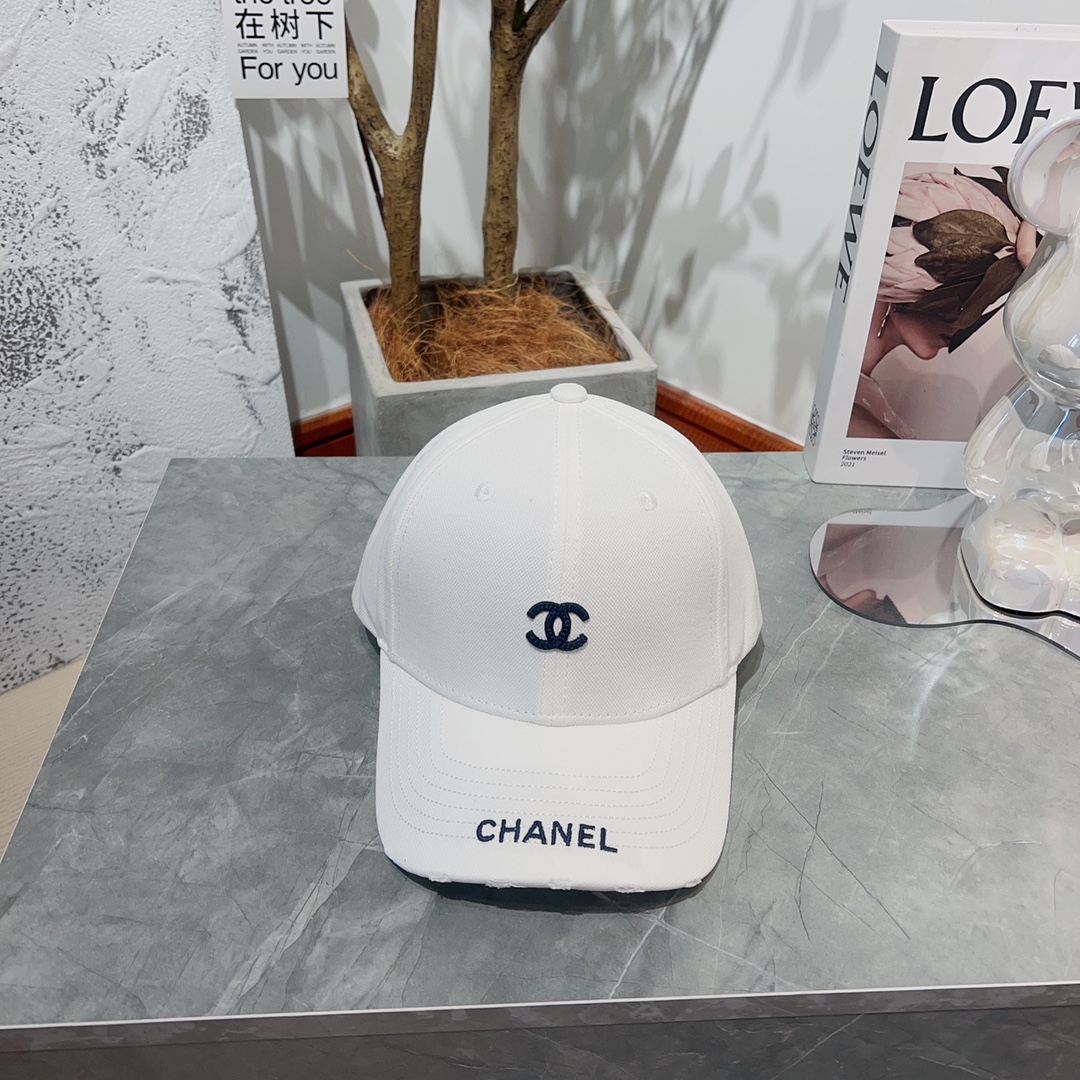 香奈儿Chanel时尚经典款！可以戴N多年的款式全棉材质超舒适一年四季都是陪你搭配你衣服的所有服饰！