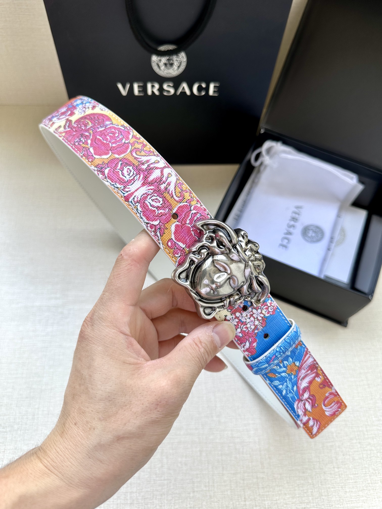 宽度4.0cmVERSACE此款个性