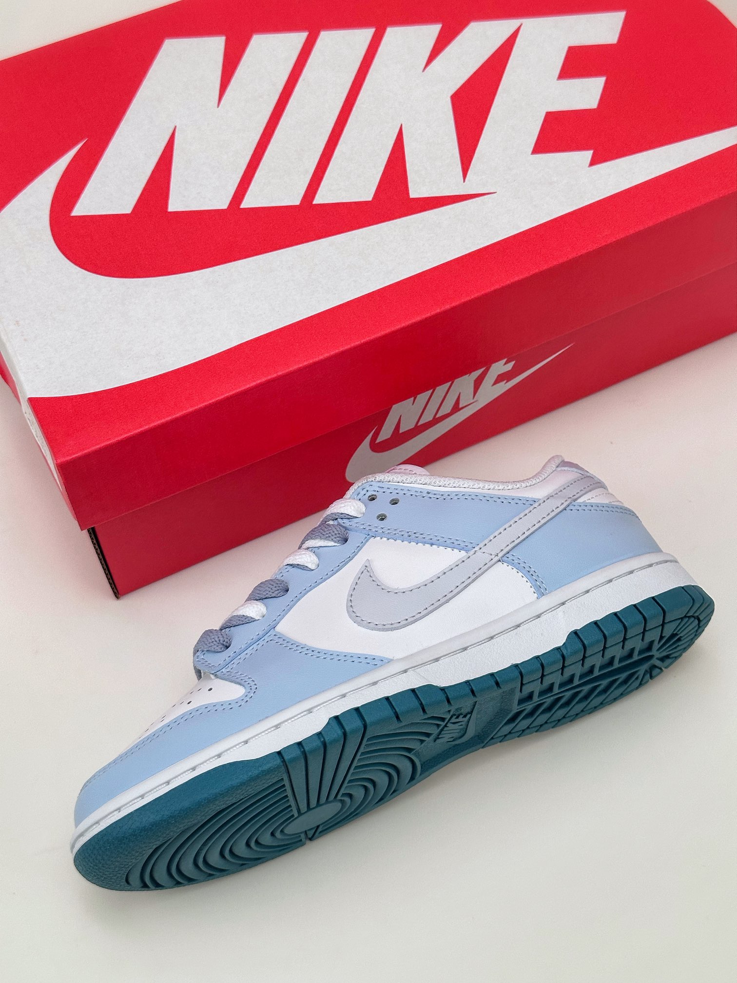 Nike SB Dunk Low 海燕椰子灰 FD9911-101