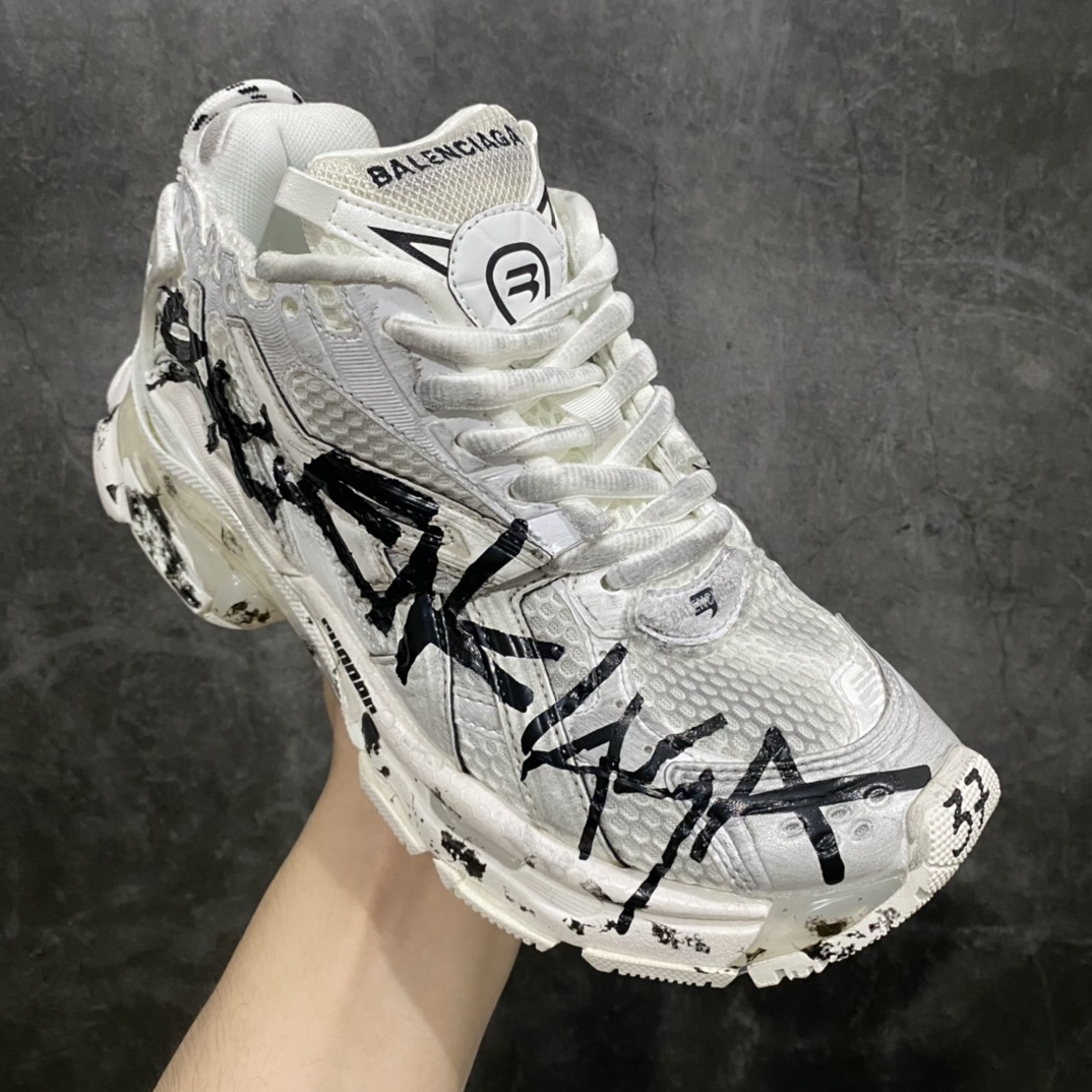 i8 version 7 khaki white graffiti Balenciaga Runner Grafhti mesh