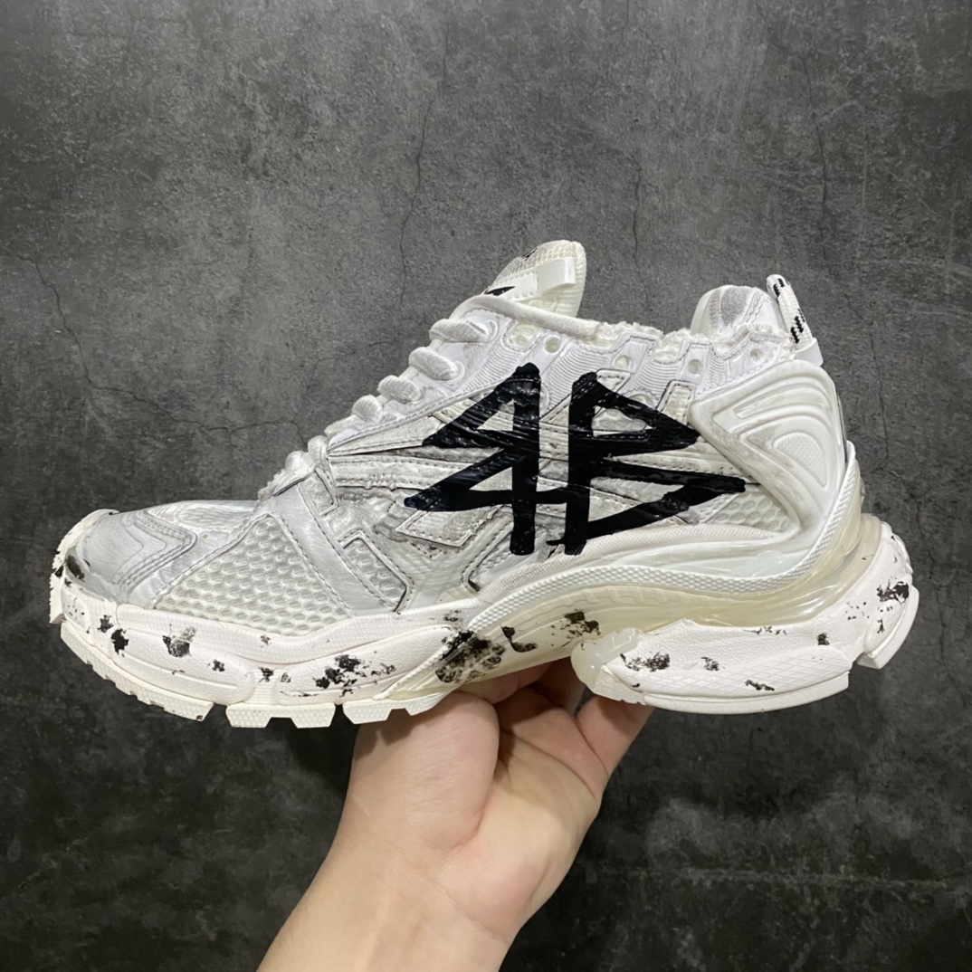 i8 version 7 khaki white graffiti Balenciaga Runner Grafhti mesh