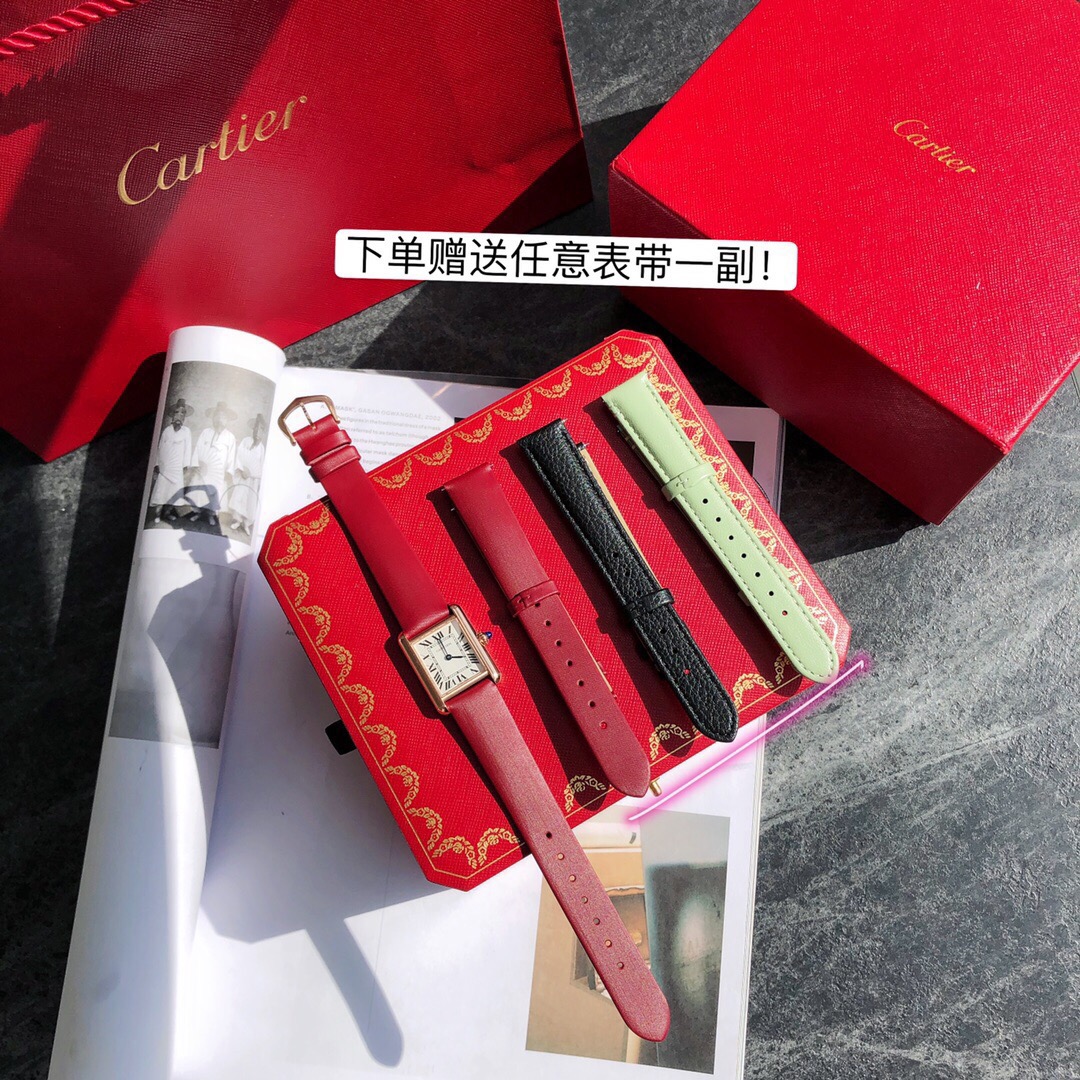 Часы Cartier Tank Must